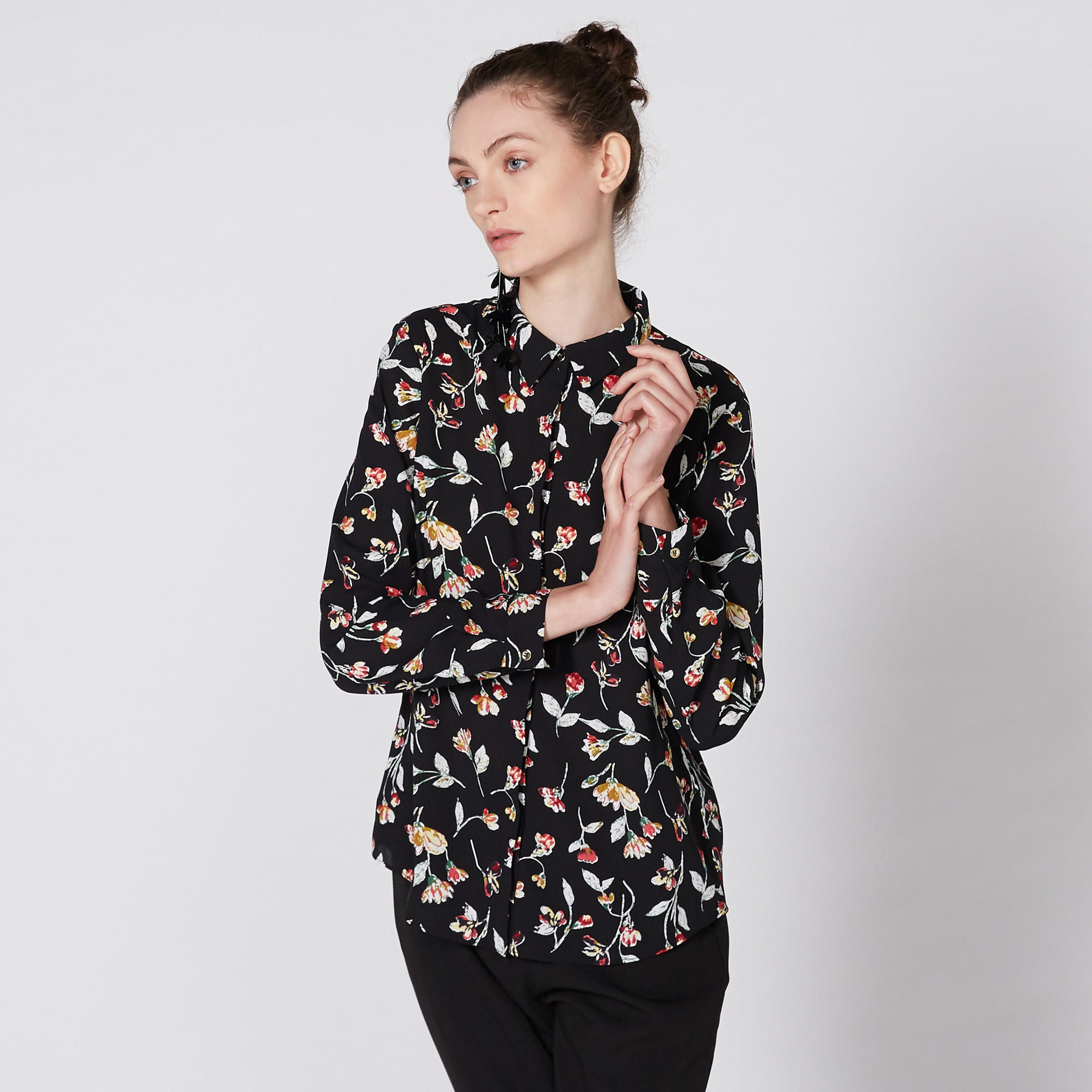 قميص بأكمام طويلة وأزرار وطبعات-women-clothing-shirtsandblouses-shirts-image-2