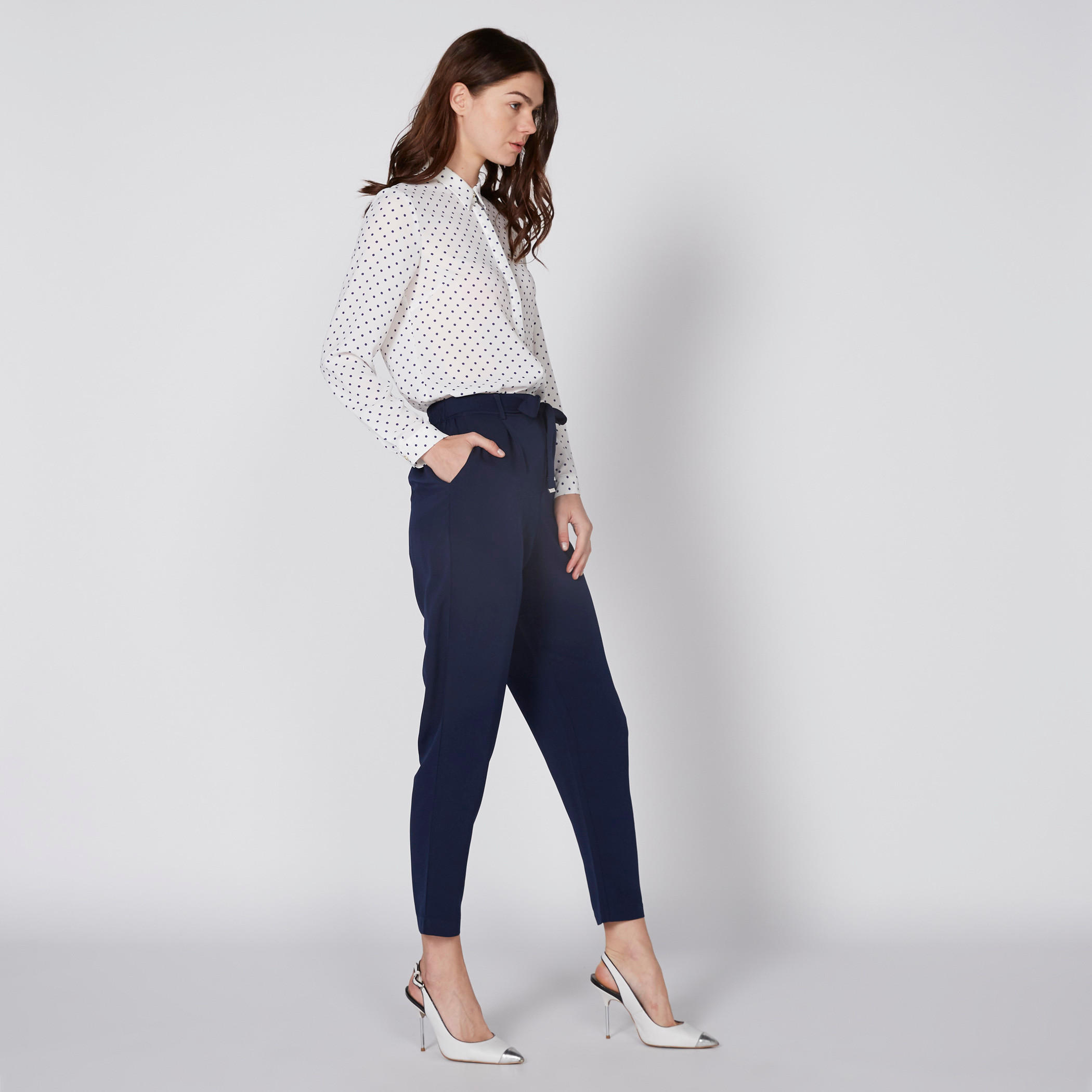 قميص بأكمام طويلة وأزرار مخفية وطبعات منقّطة-women-clothing-shirtsandblouses-shirts-image-2