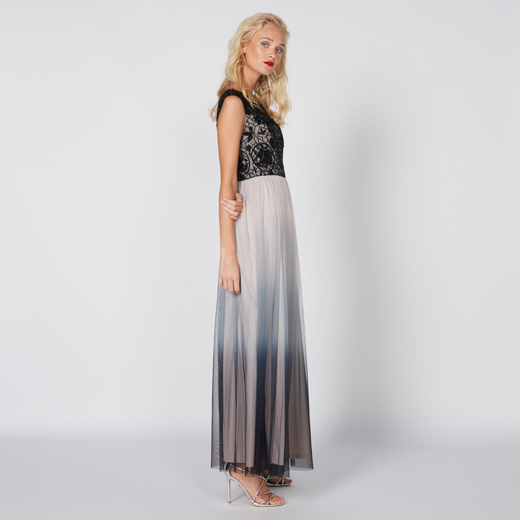 فستان طويل دون أكمام مزيّن بزخارف-women-clothing-dresses-image-5
