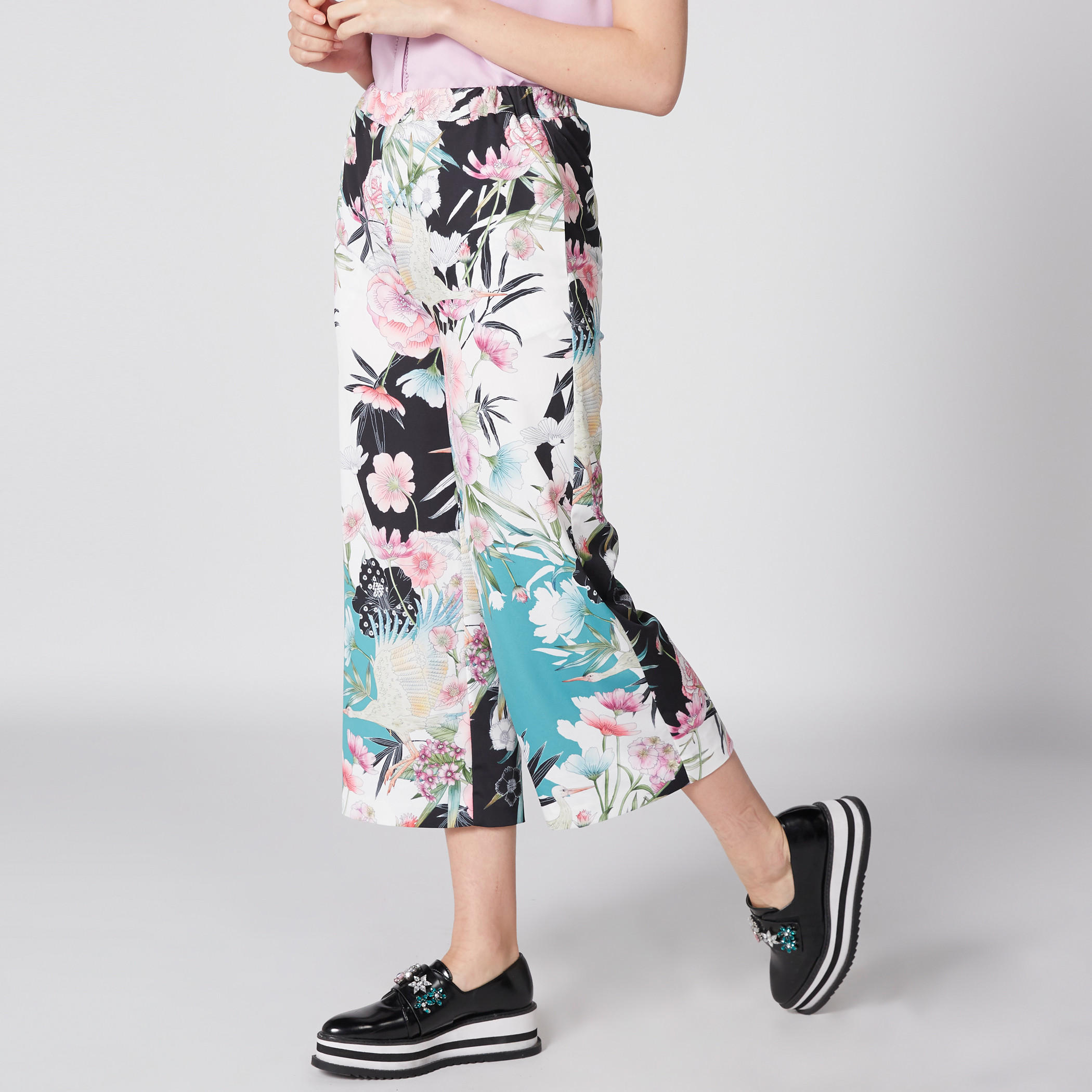 بنطال واسع الساقين بخصر مطاطي وجيوب وطبعات أزهار-women-clothing-bottoms-trousers-image-4