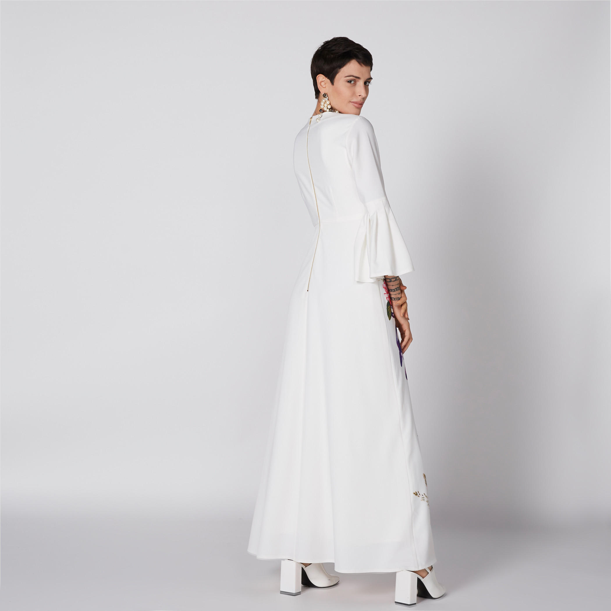 فستان طويل بياقة V وأكمام واسعة وطبعات-women-clothing-dresses-image-3