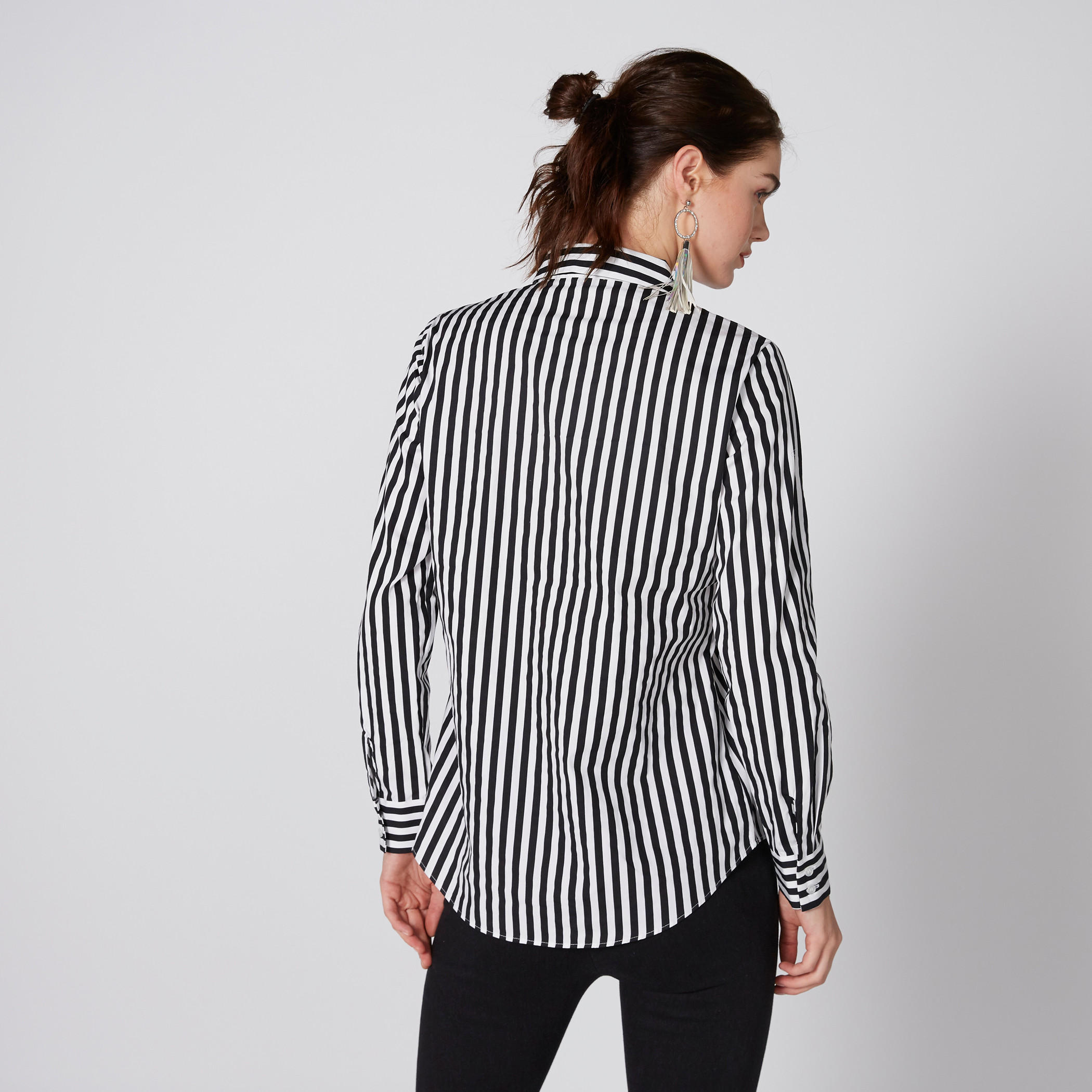 قميص مقلّم بأكمام طويلة وأزرار-women-clothing-shirtsandblouses-shirts-image-3