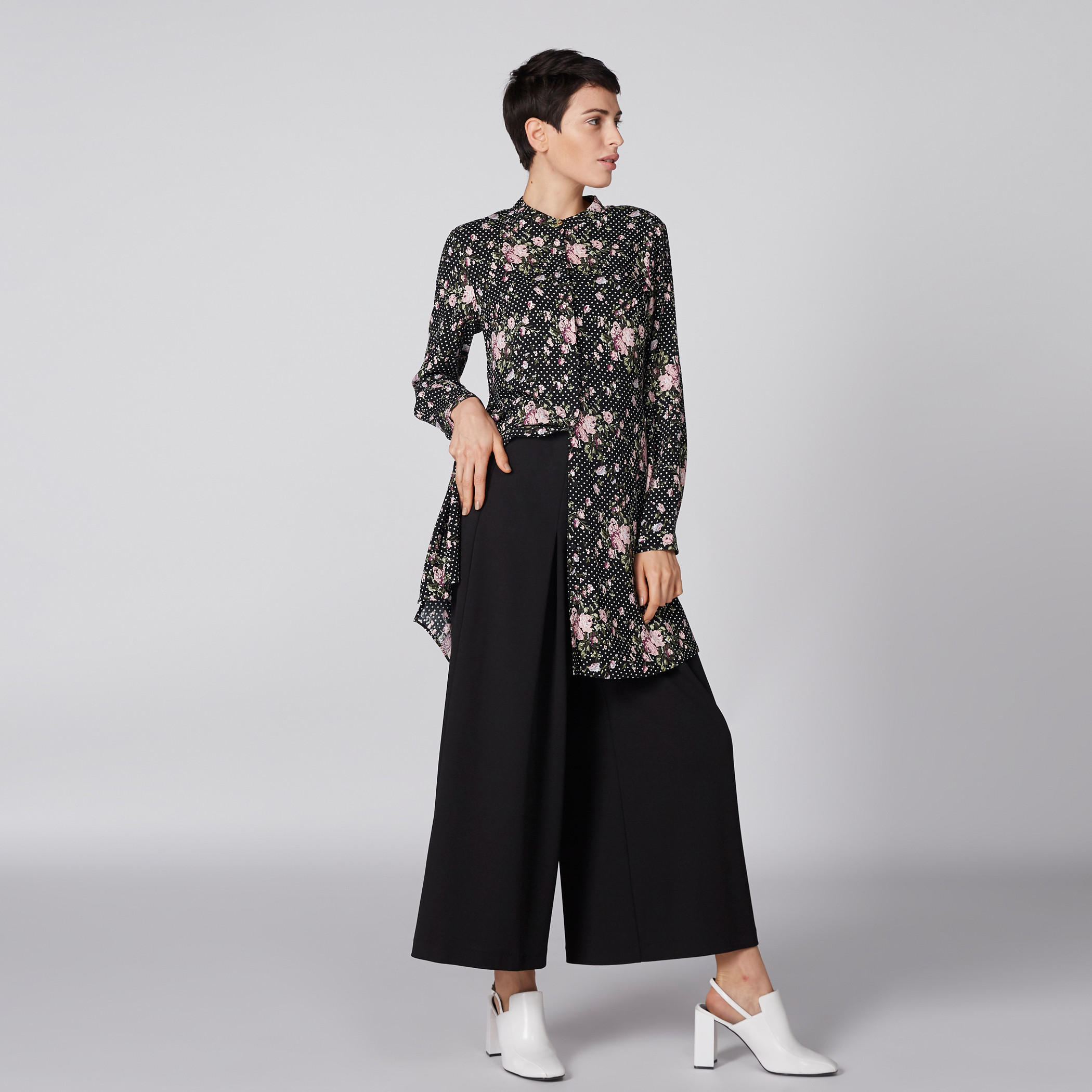 قميص طويل بياقة ماندارين ووصلة أزرار مخفية وطبعات-women-clothing-shirtsandblouses-blouses-image-4