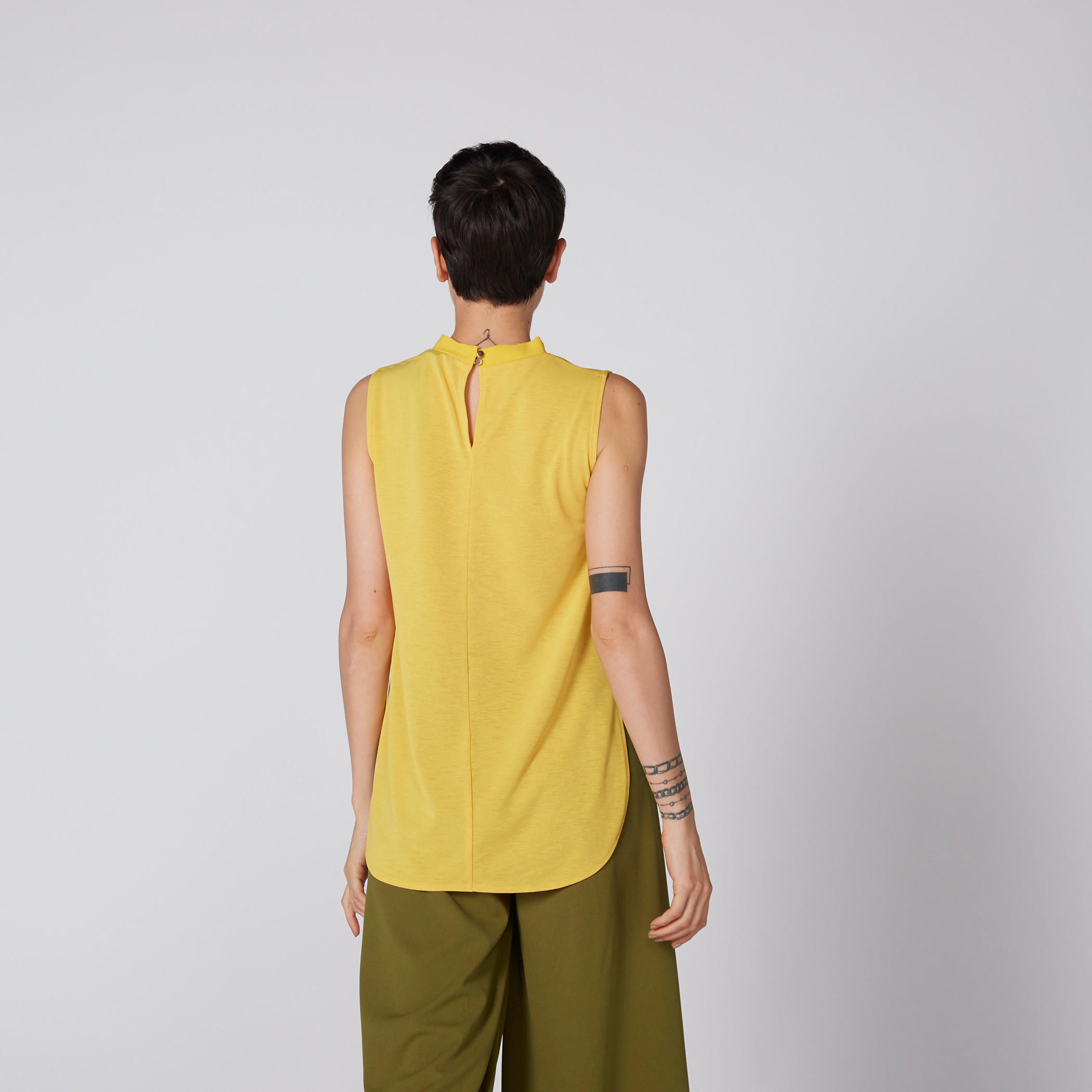 بلوزة دون أكمام بياقة عالية ومشبك إغلاق-women-clothing-shirtsandblouses-blouses-image-4