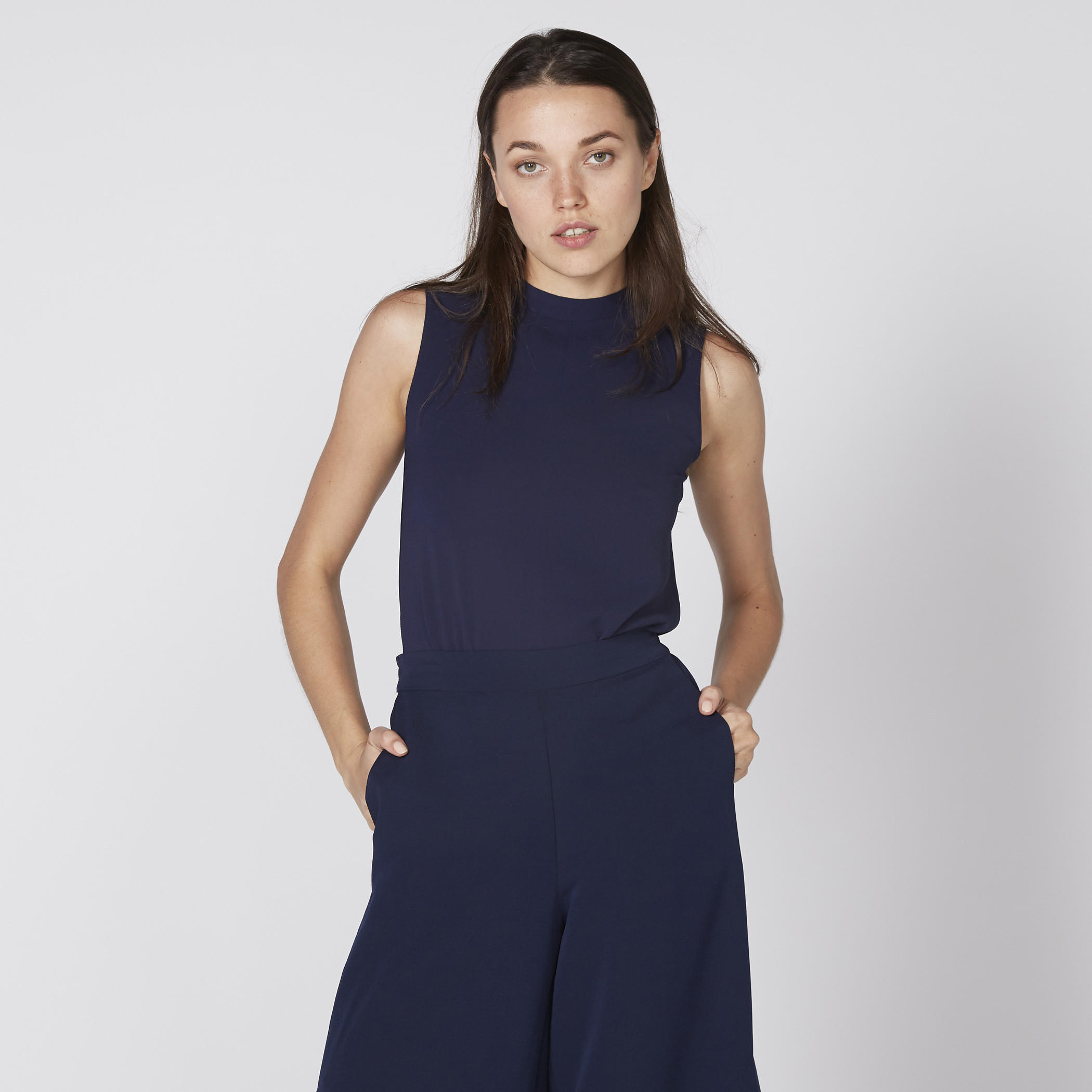 بلوزة دون أكمام بياقة عالية ومشبك إغلاق-women-clothing-shirtsandblouses-blouses-image-1