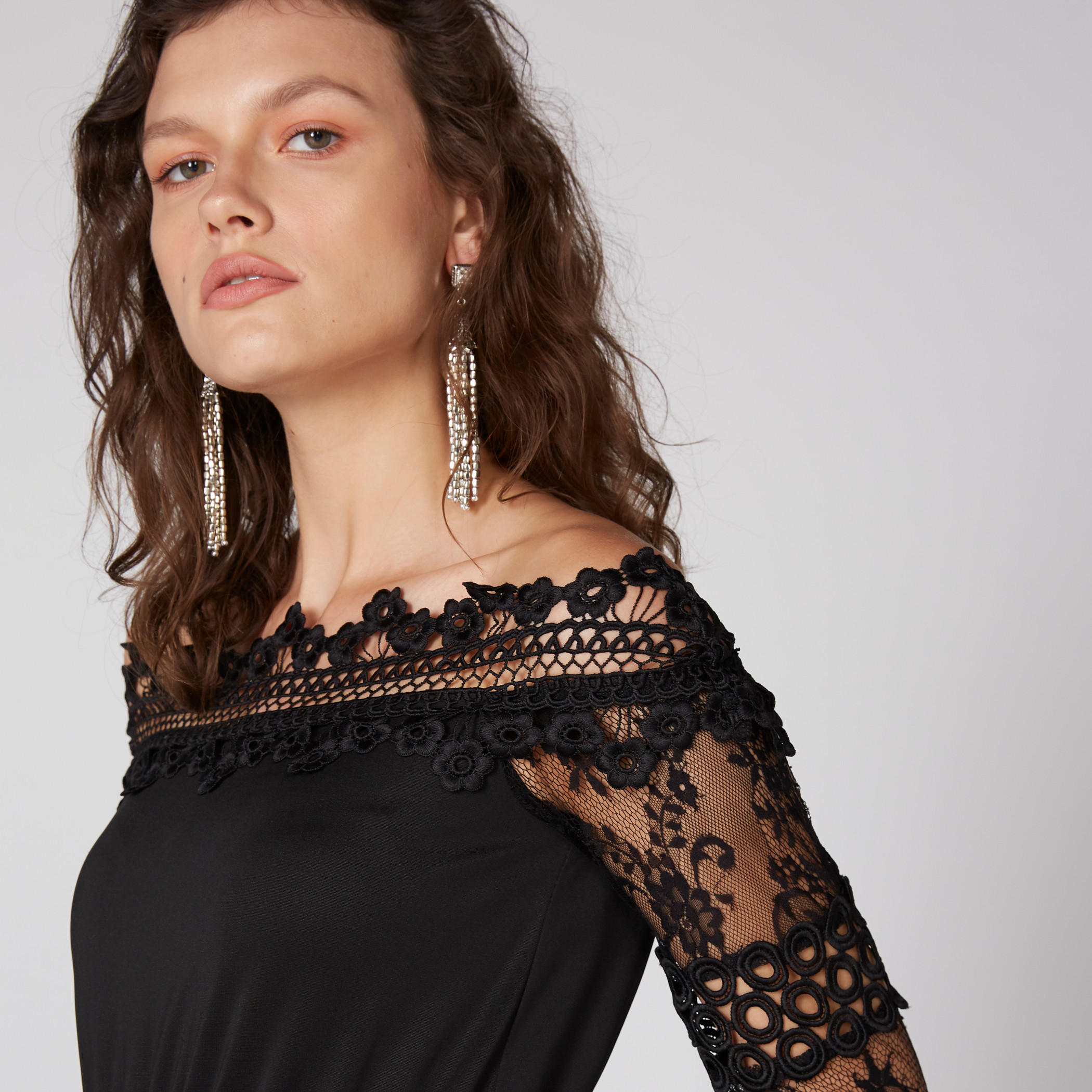 أفرول بكشكش وتفاصيل دانتيل وأكمام طويلة-women-clothing-jumpsuits-image-4