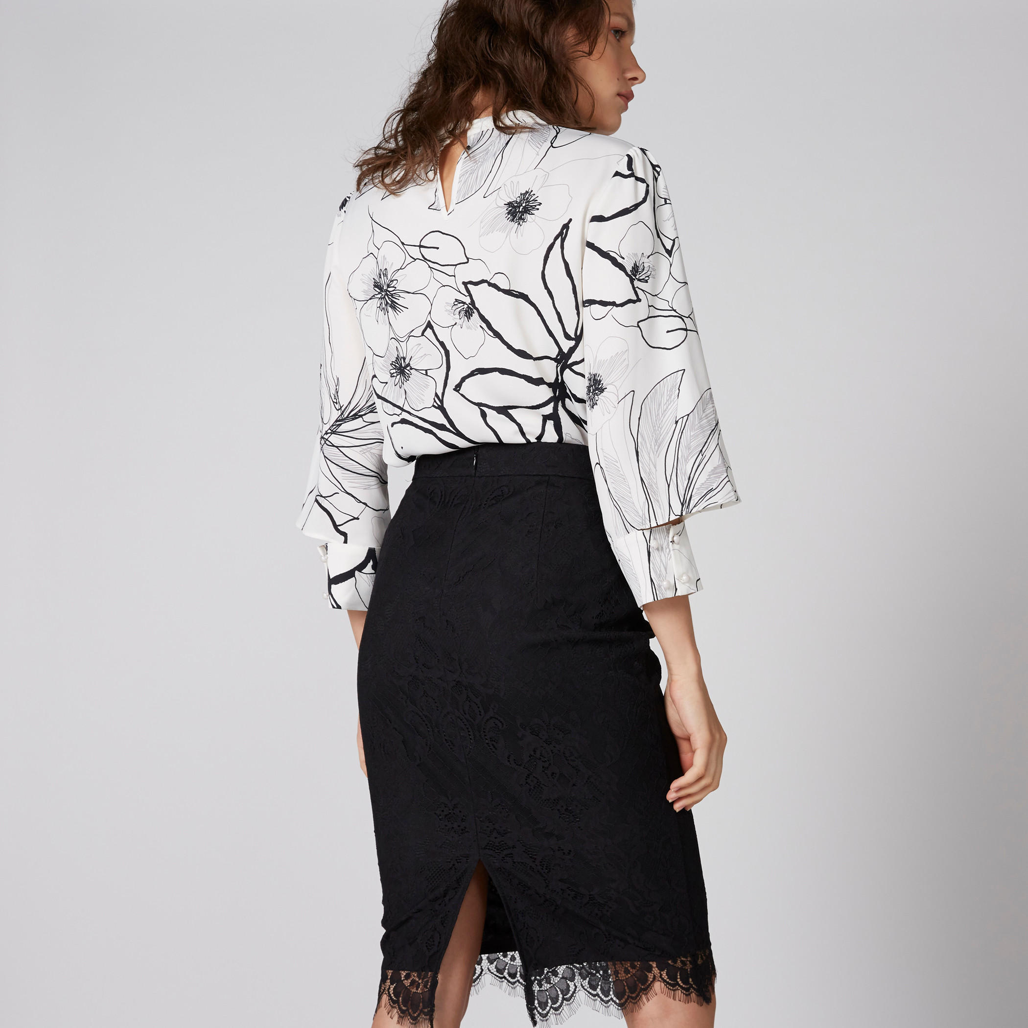 تنورة ميدي بتفاصيل دانتيل وسحّاب إغلاق-women-clothing-bottoms-skirts-image-2