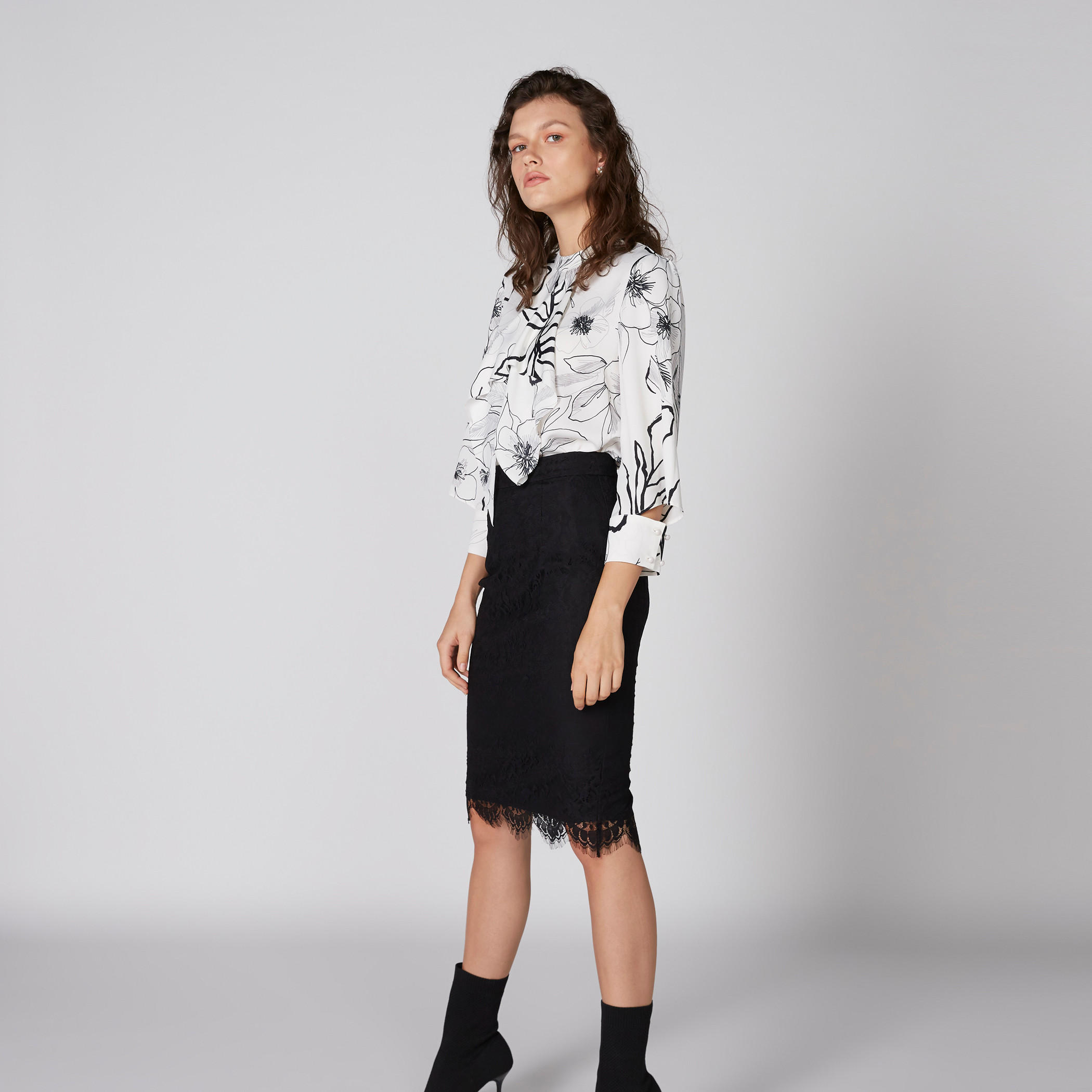 تنورة ميدي بتفاصيل دانتيل وسحّاب إغلاق-women-clothing-bottoms-skirts-image-3