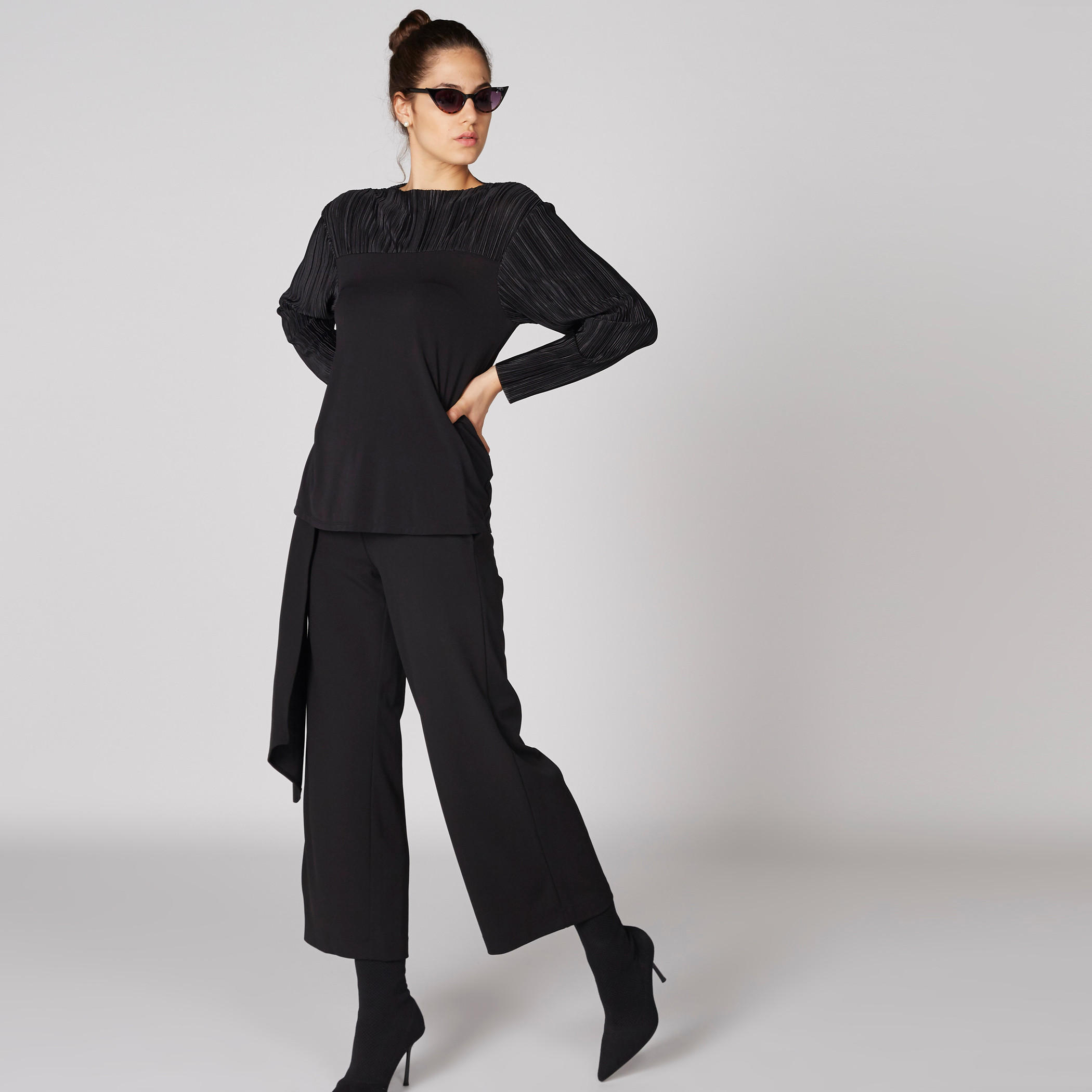 بلوزة بياقة قارب وأكمام طويلة-women-clothing-shirtsandblouses-blouses-image-1