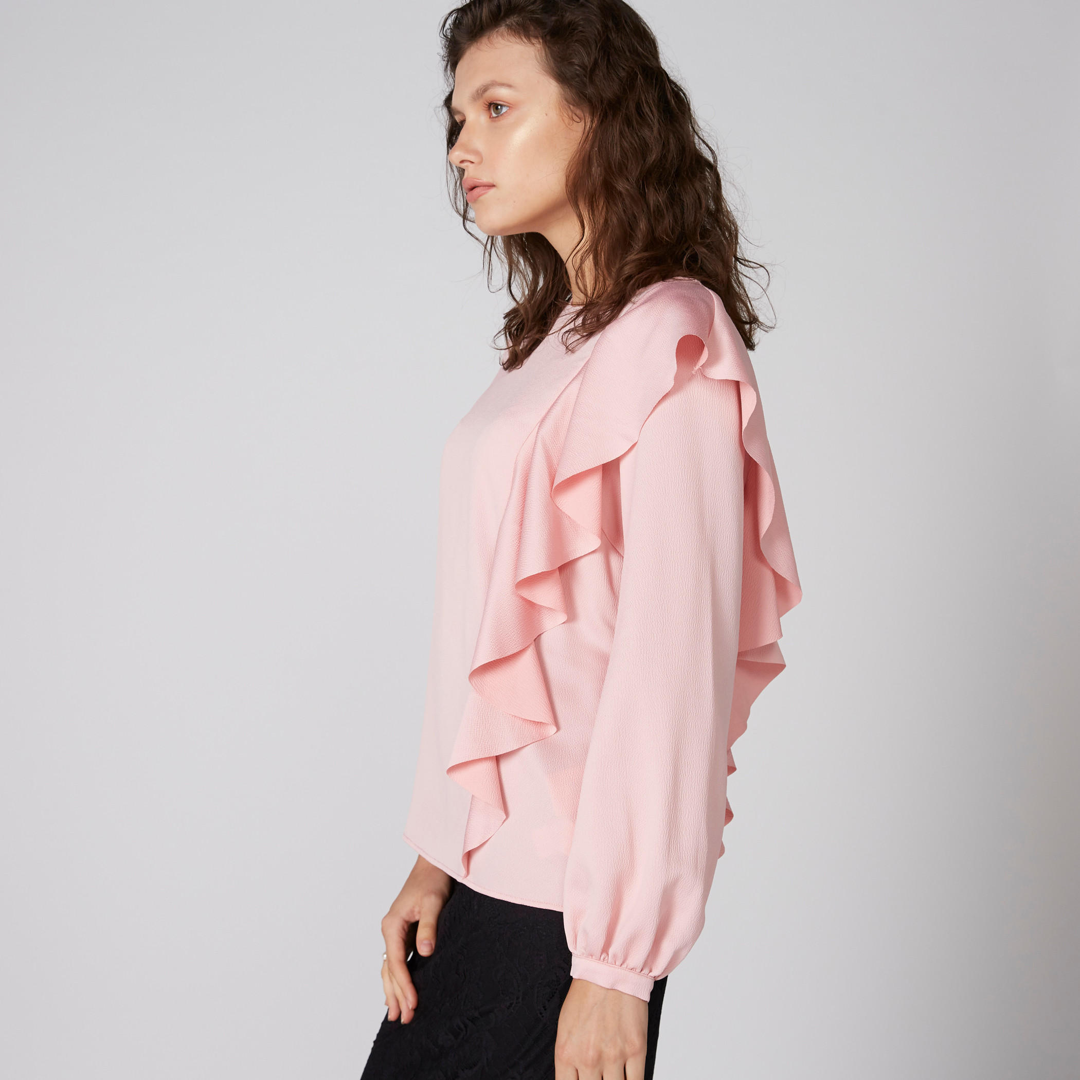 بلوزة بياقة مستديرة وأكمام طويلة وكشكش-women-clothing-shirtsandblouses-blouses-image-4
