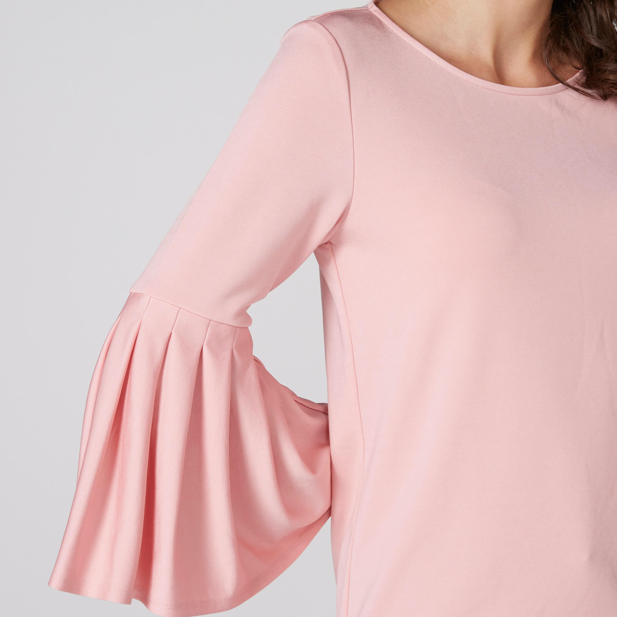 بلوزة بياقة مستديرة وأكمام عريضة-women-clothing-shirtsandblouses-blouses-image-4