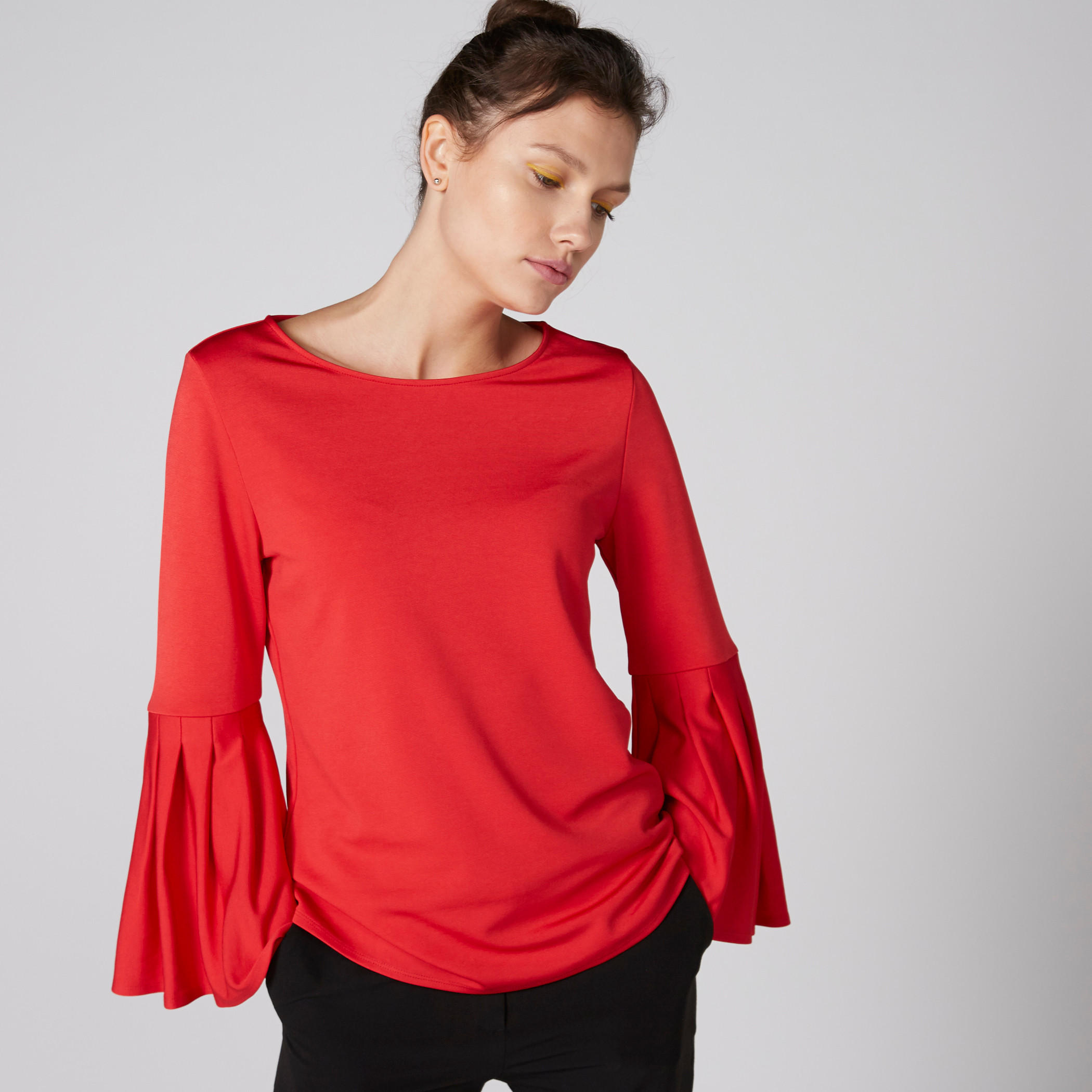 بلوزة بياقة مستديرة وأكمام عريضة-women-clothing-shirtsandblouses-blouses-image-3