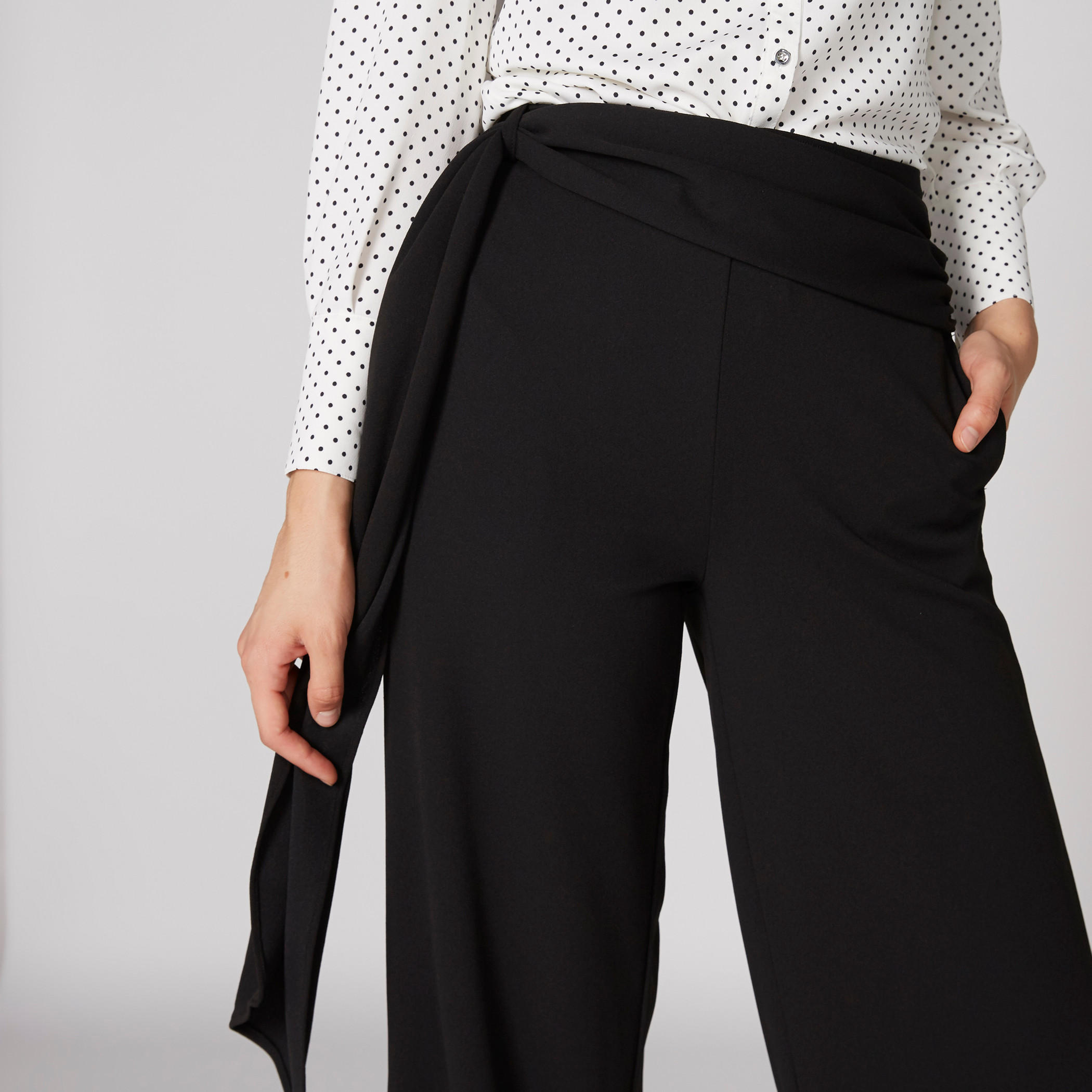 بنطال بالازو طويل برباط وجيوب-women-clothing-bottoms-trousers-image-4