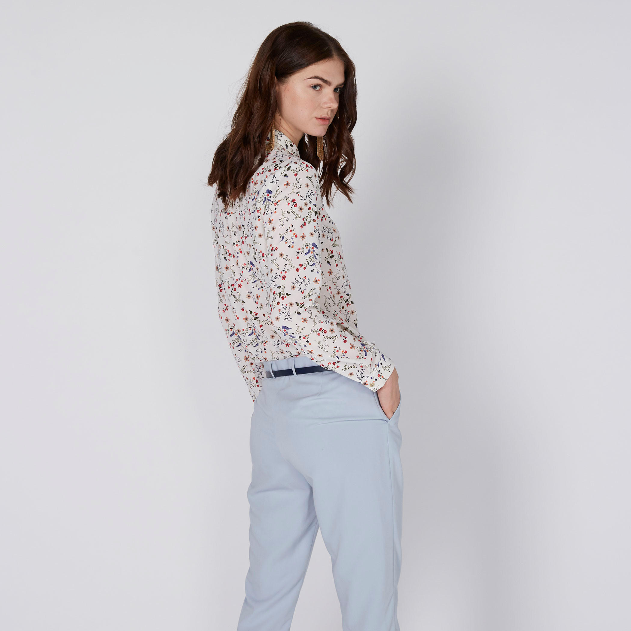 قميص بأكمام طويلة ووصلة أزرار مخفيّة وطبعات-women-clothing-shirtsandblouses-shirts-image-3