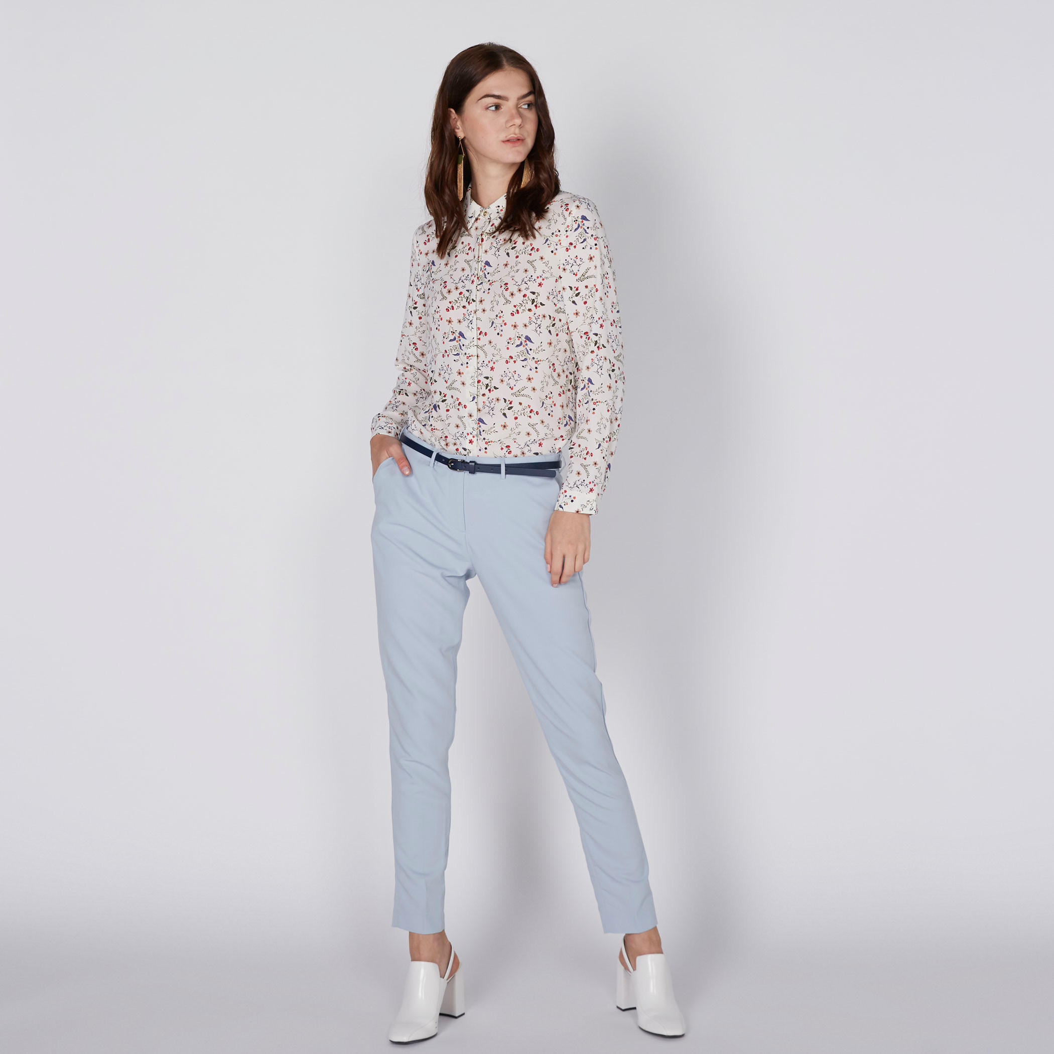 قميص بأكمام طويلة ووصلة أزرار مخفيّة وطبعات-women-clothing-shirtsandblouses-shirts-image-4