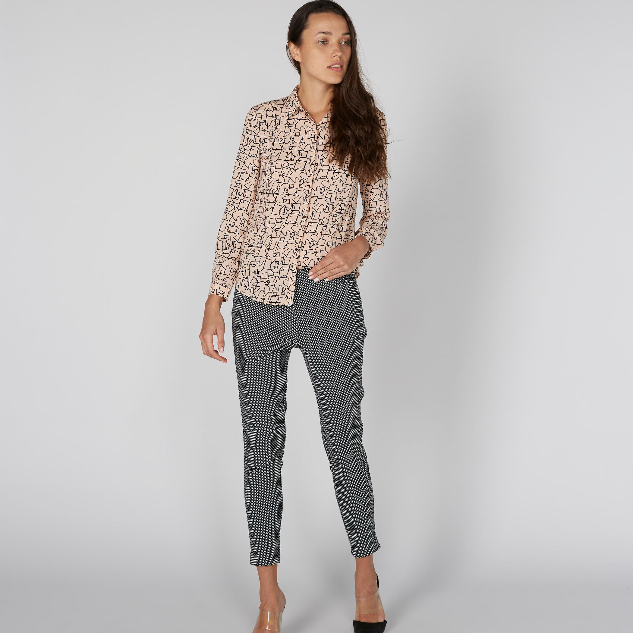 قميص بأكمام طويلة وطبعات-women-clothing-shirtsandblouses-shirts-image-4