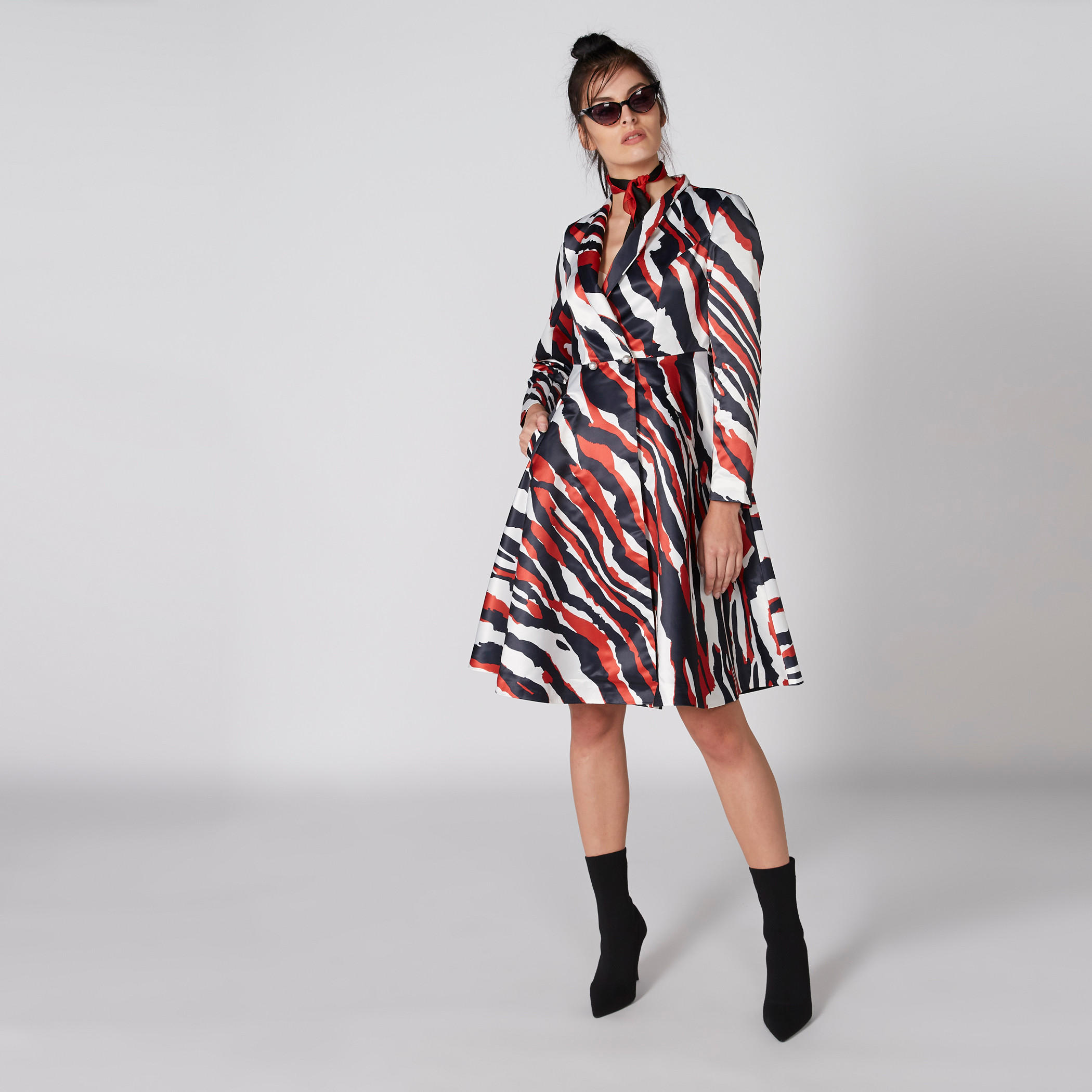 فستان متوسط الطول بأكمام طويلة وجيوب وطبعات-women-clothing-dresses-image-1