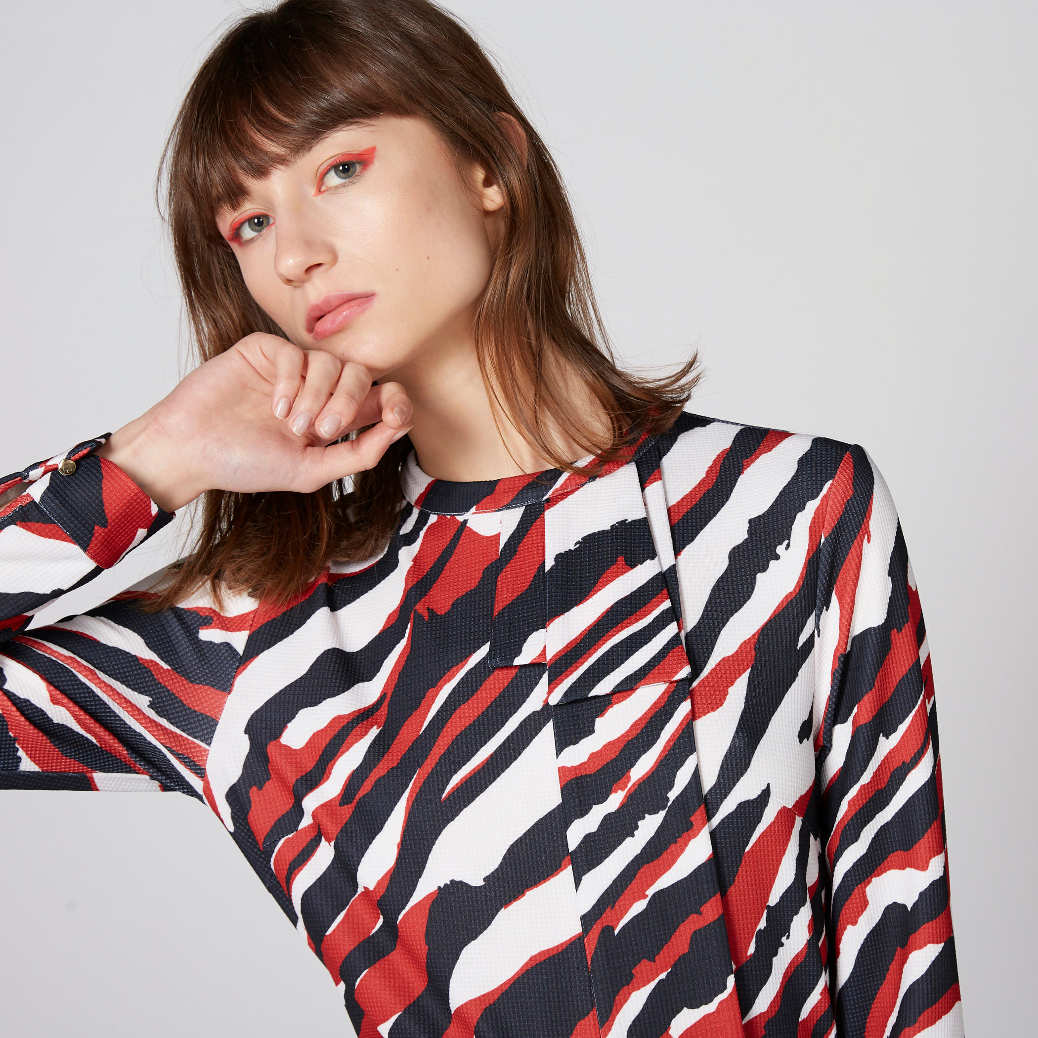 فستان متوسط الطول بأكمام طويلة وطبعات-women-clothing-shirtsandblouses-blouses-image-4