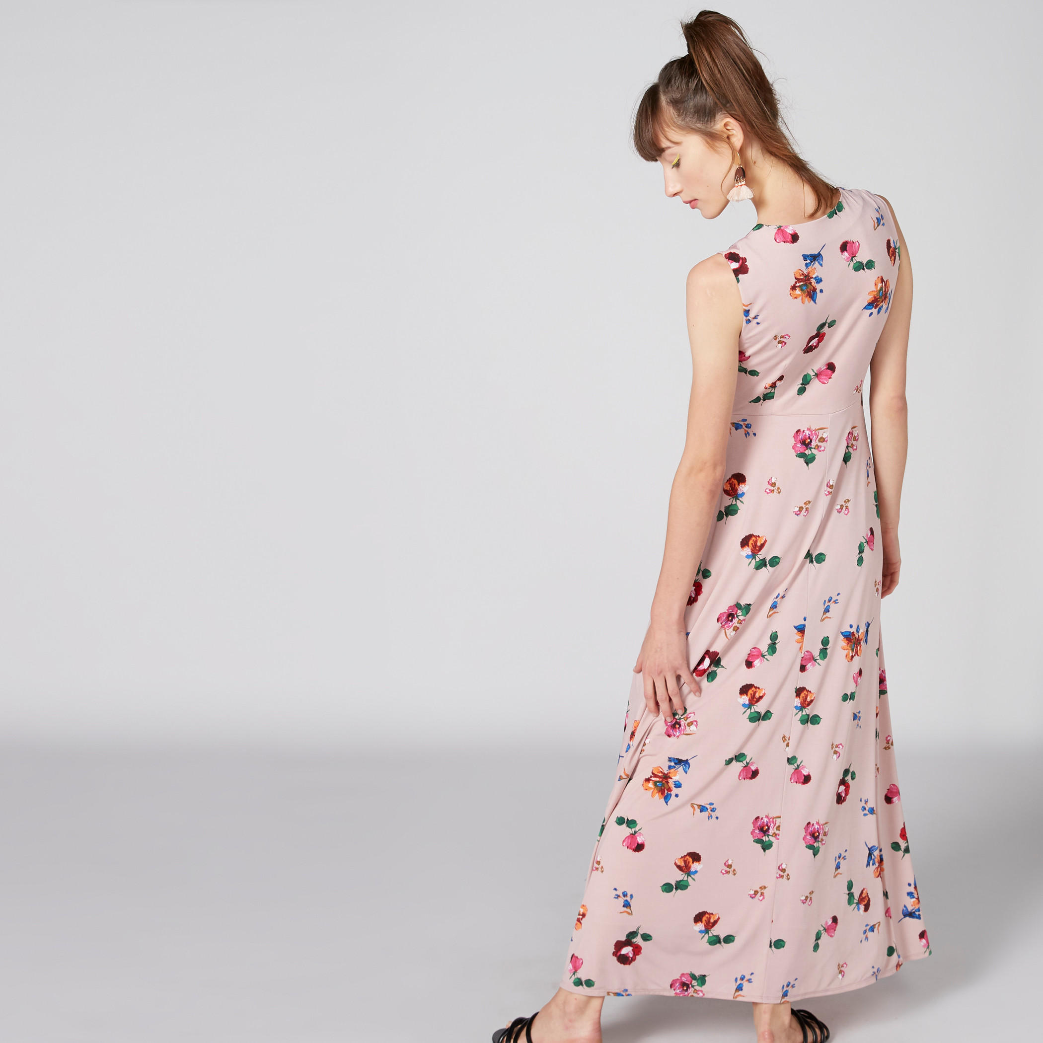 Floral Printed Sleeveless Maxi Dress with V-Neck-women-clothing-dresses-image-2