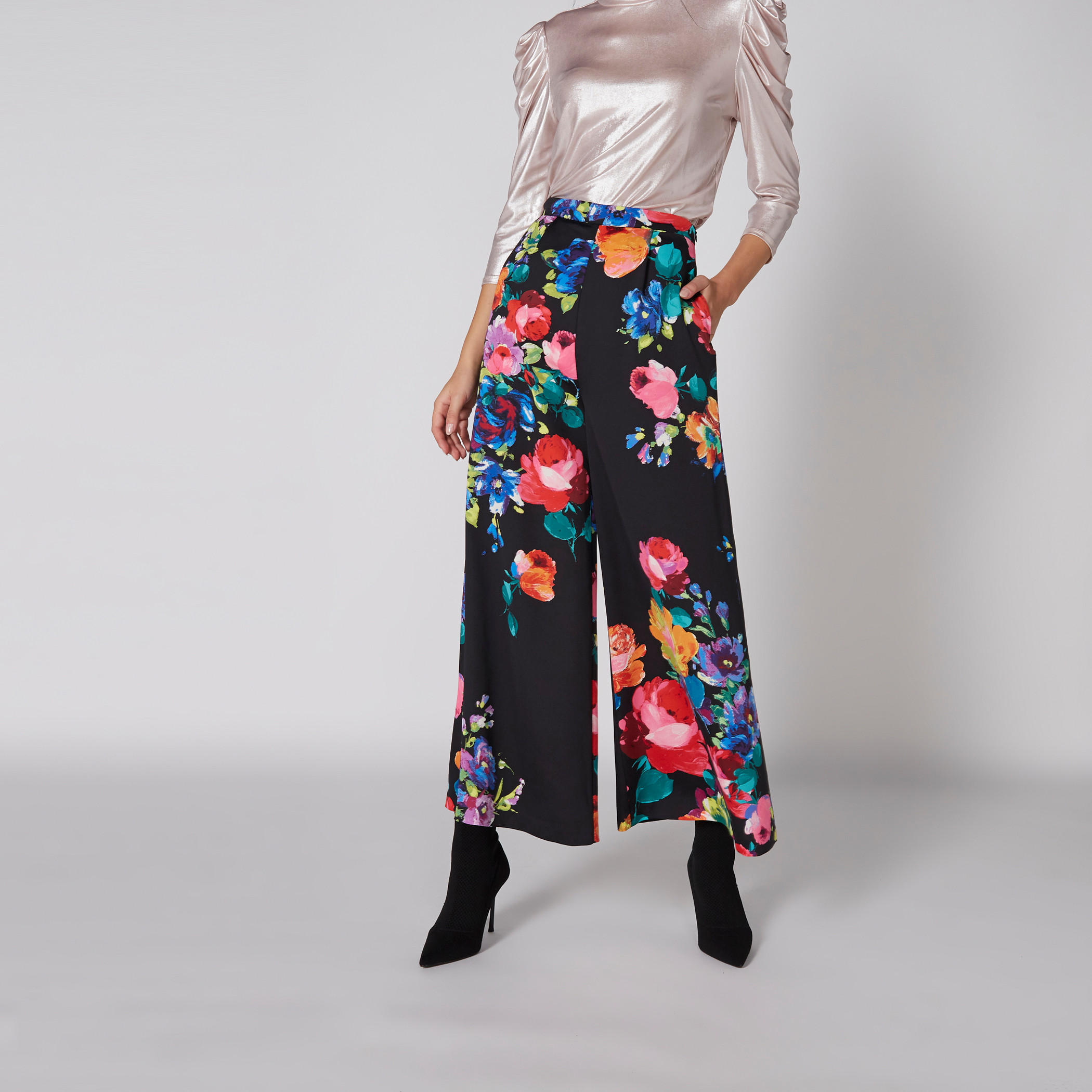 بنطال بالازو بخصر مطّاطي وجيوب وطبعات-women-clothing-bottoms-trousers-image-3