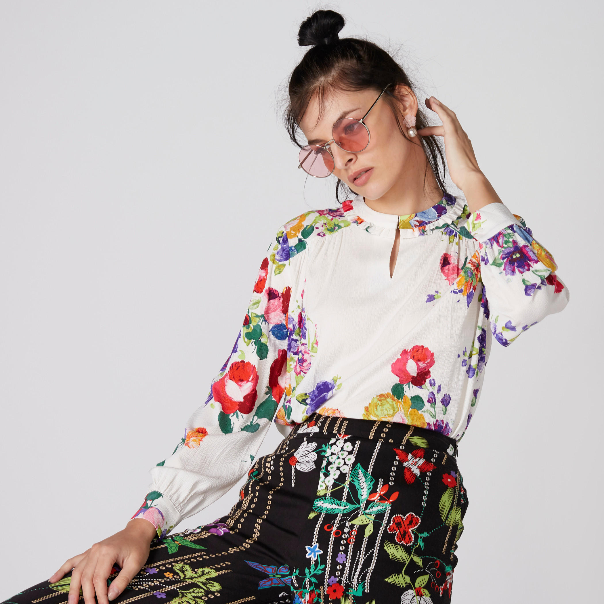 بلوزة بياقة ماندارين وأكمام طويلة وطبعات أزهار-women-clothing-shirtsandblouses-blouses-image-3