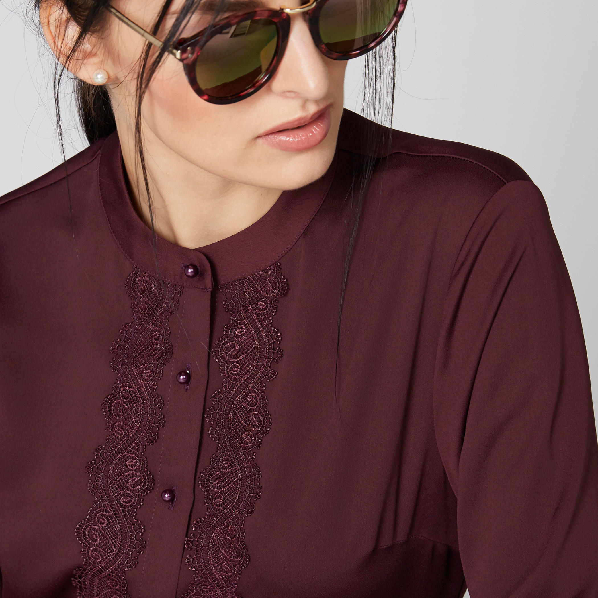 قميص بياقة ماندارين وأكمام طويلة وتفاصيل دانتيل-women-clothing-shirtsandblouses-blouses-image-4