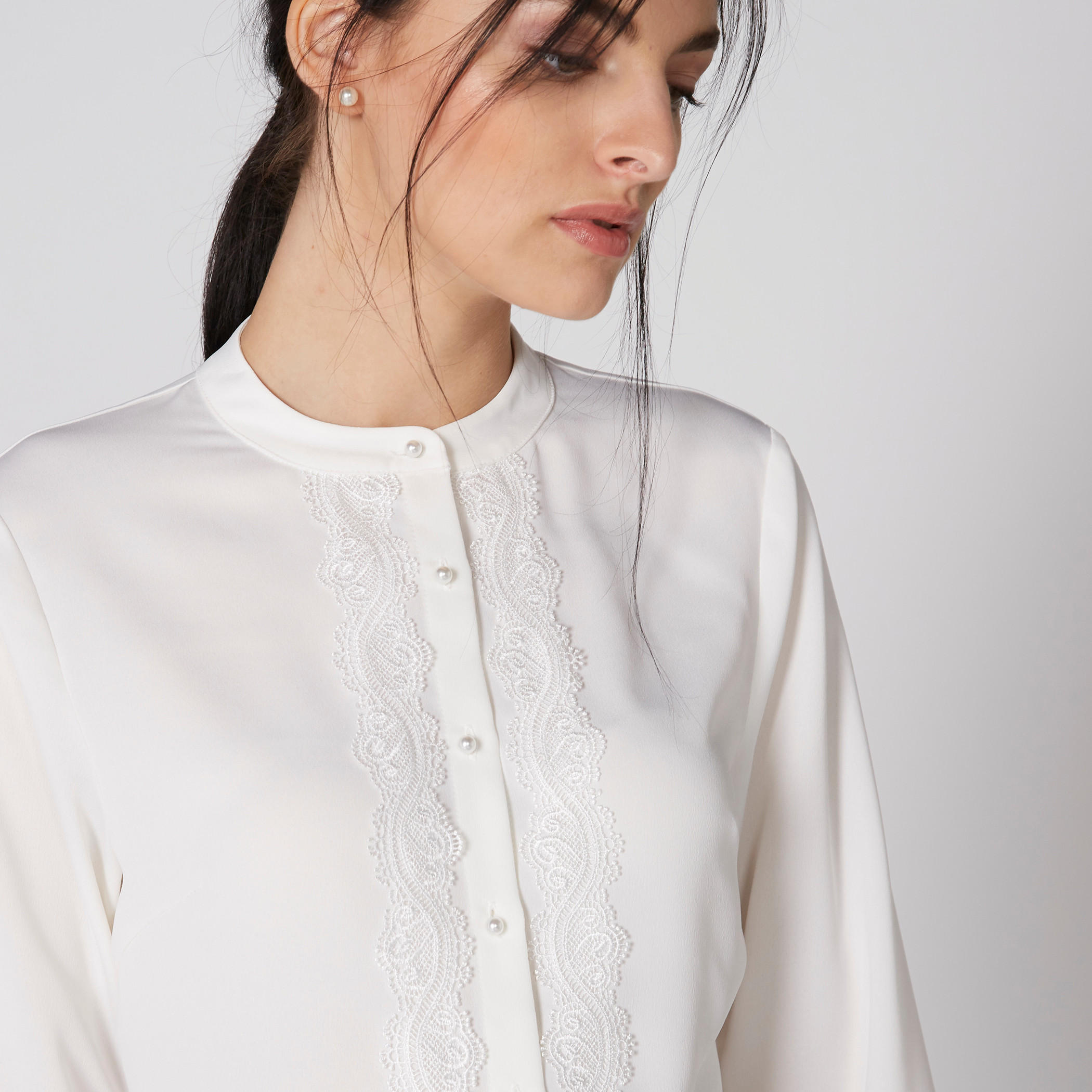 قميص بياقة ماندارين وأكمام طويلة وتفاصيل دانتيل-women-clothing-shirtsandblouses-shirts-image-1