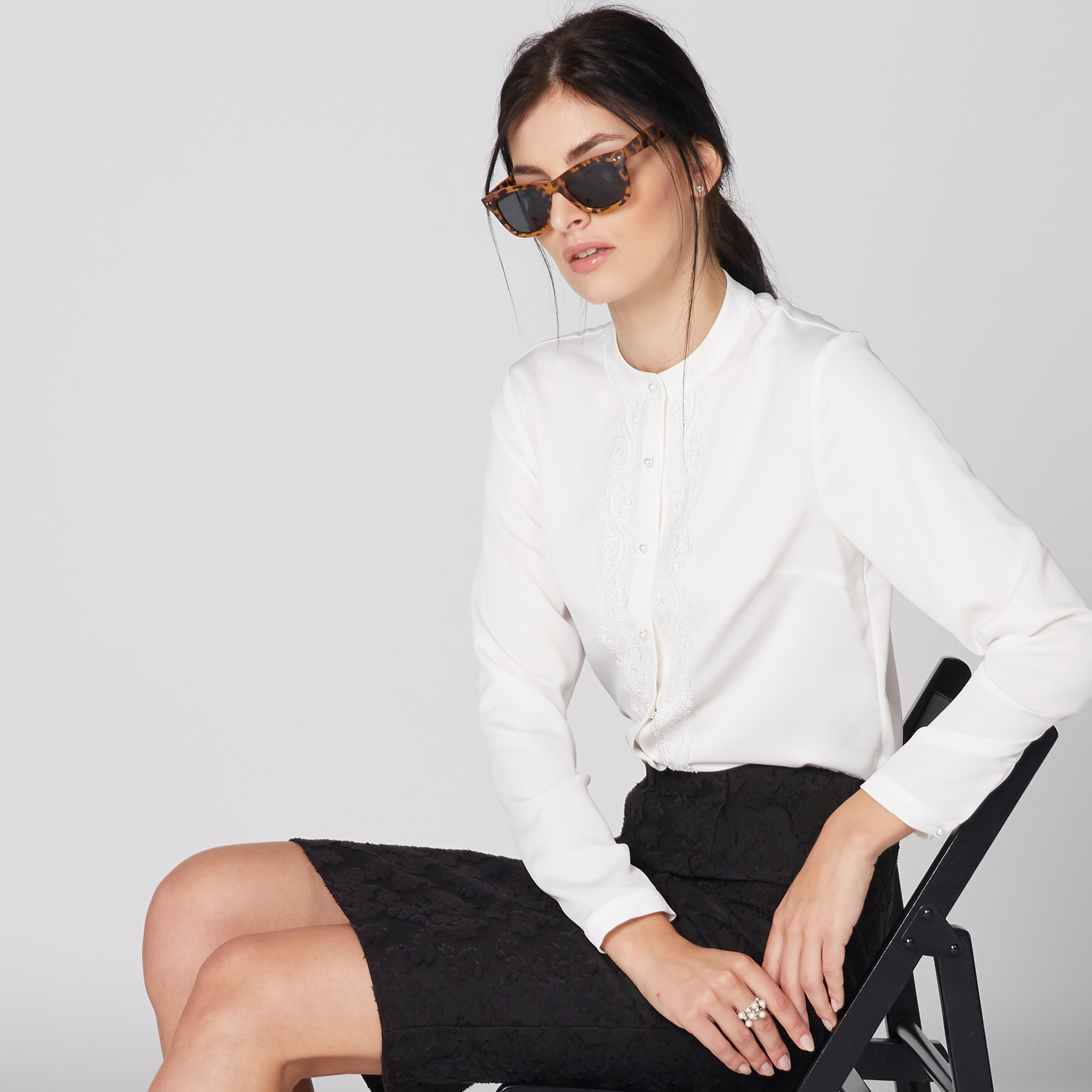 قميص بياقة ماندارين وأكمام طويلة وتفاصيل دانتيل-women-clothing-shirtsandblouses-shirts-image-4