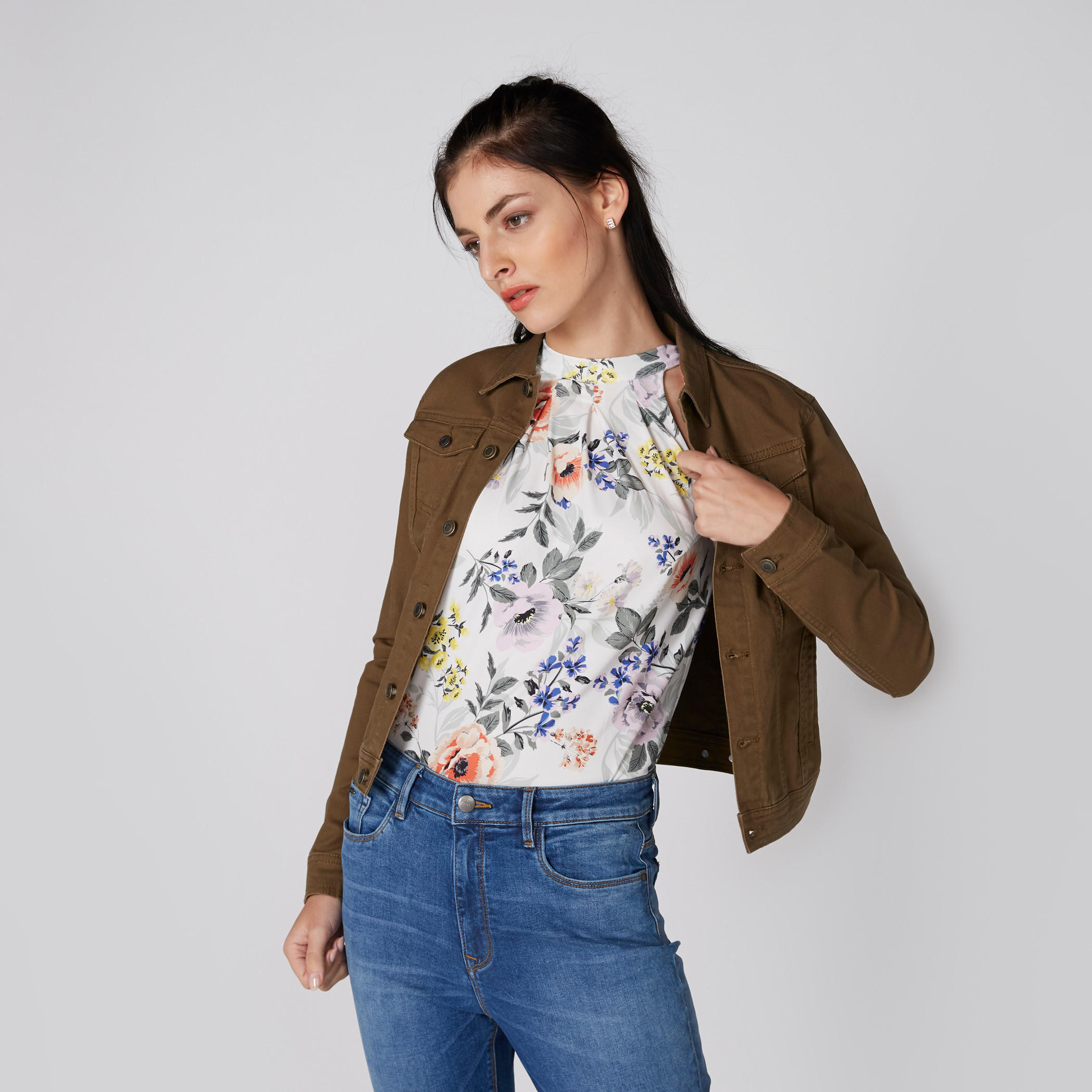 بلوزة بياقة رباط وطبعات أزهار-women-clothing-shirtsandblouses-blouses-image-2