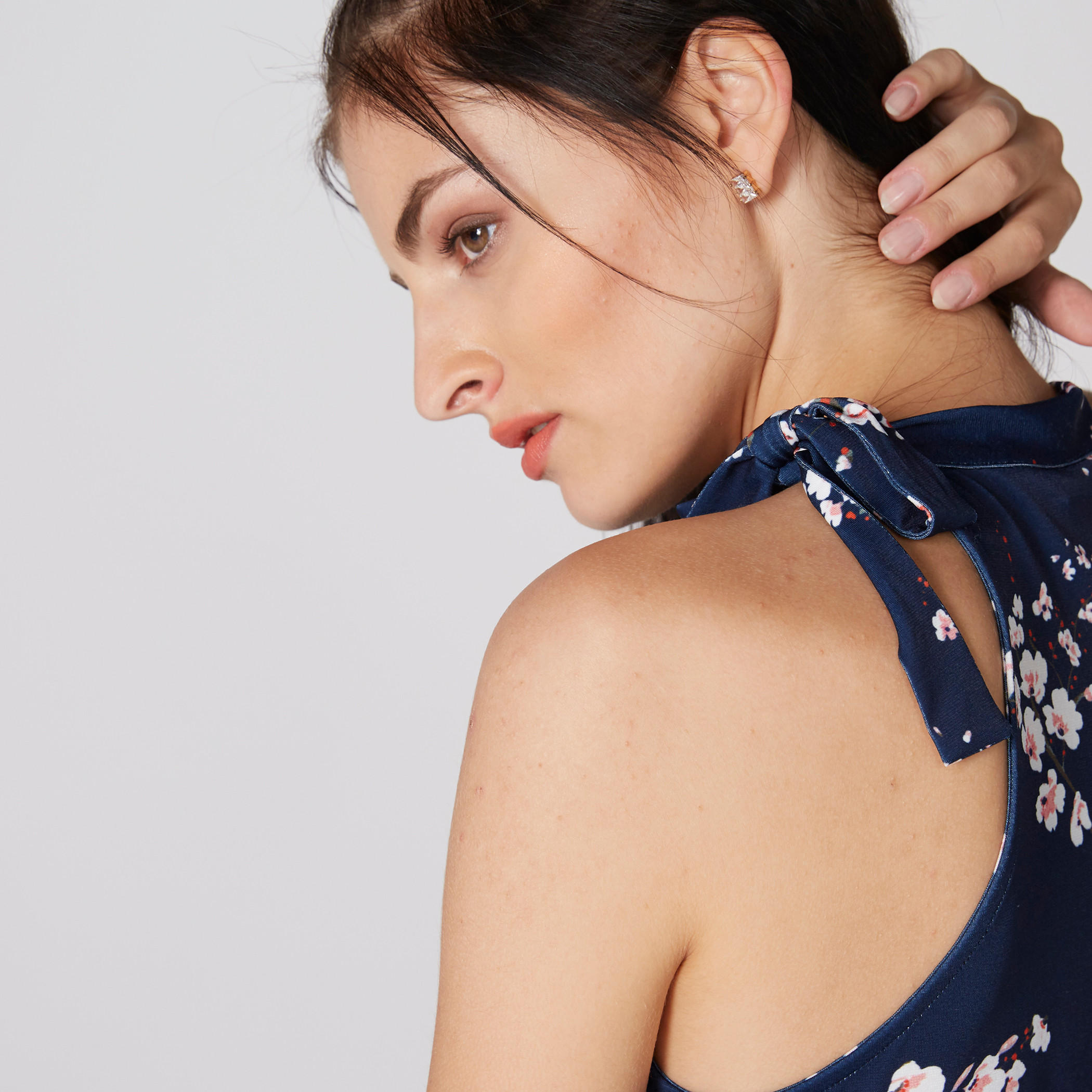بلوزة بياقة رباط وطبعات-women-clothing-shirtsandblouses-blouses-image-4