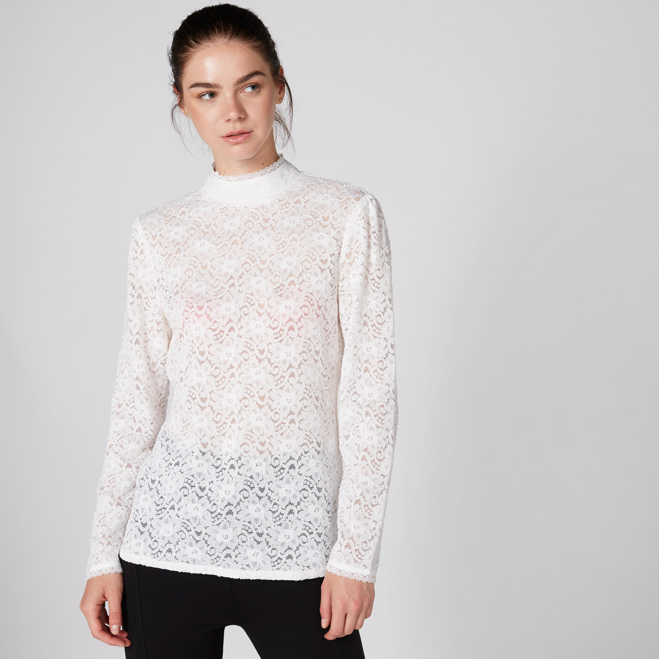 بلوزة دانتيل بياقة عالية وأكمام طويلة-women-clothing-shirtsandblouses-blouses-image-2