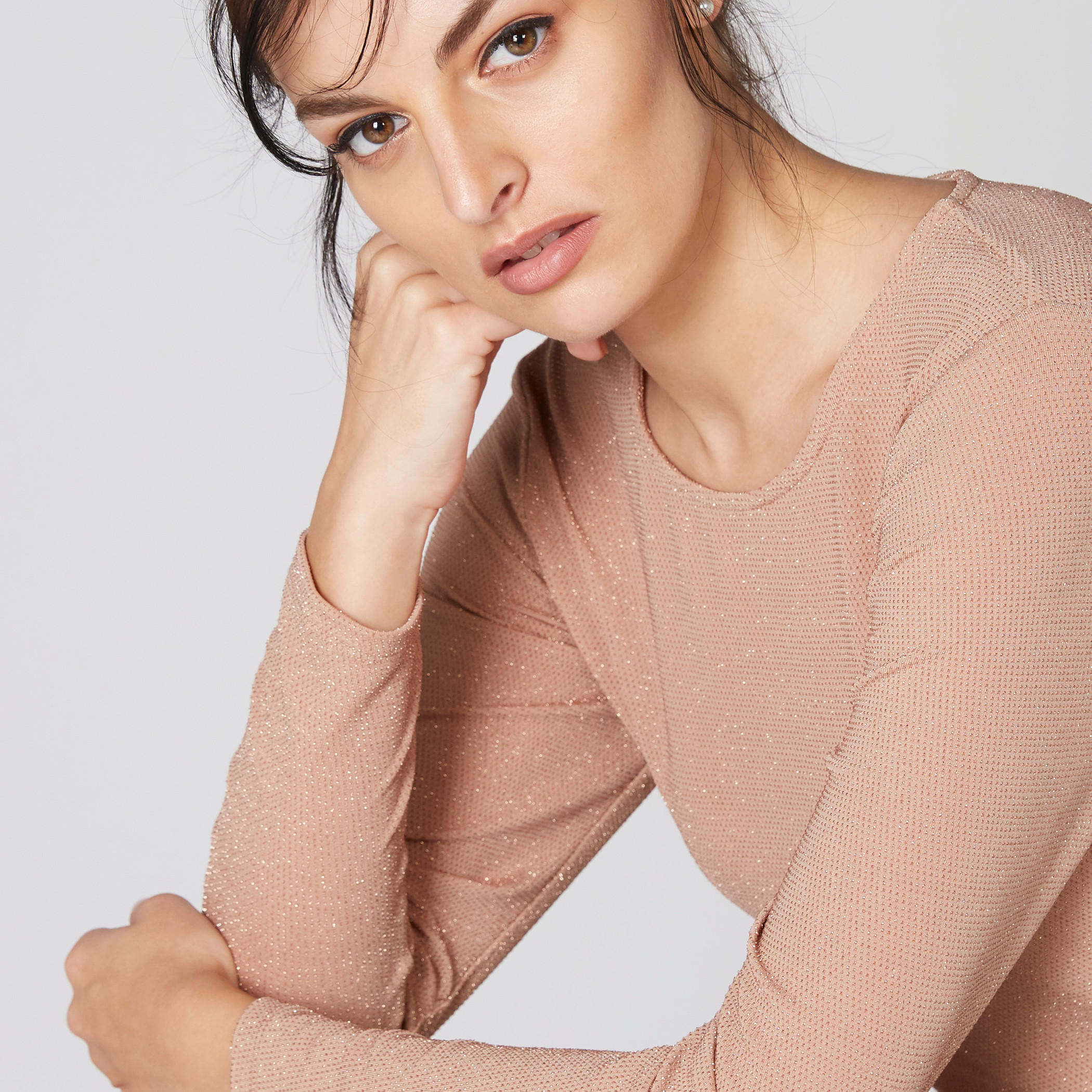 بلوزة بارزة الملمس بياقة مستديرة وأكمام طويلة-women-clothing-shirtsandblouses-blouses-image-3