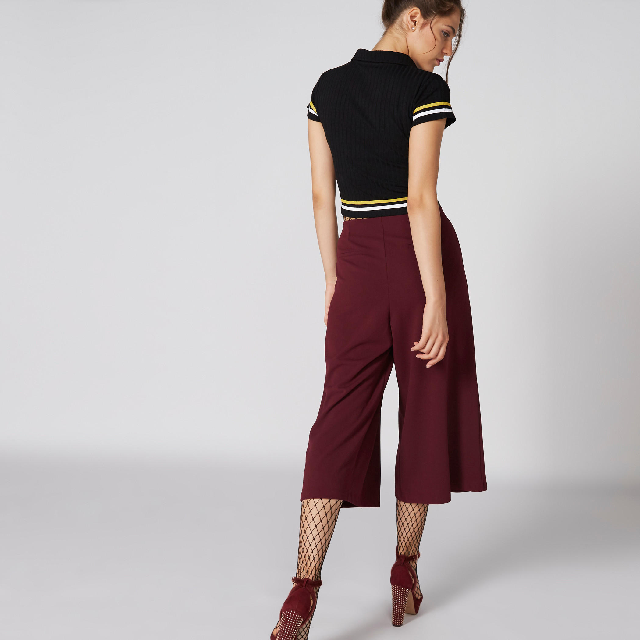 بنطال واسع الساقين بخصر مطّاطي وكشكش-women-clothing-bottoms-trousers-image-2