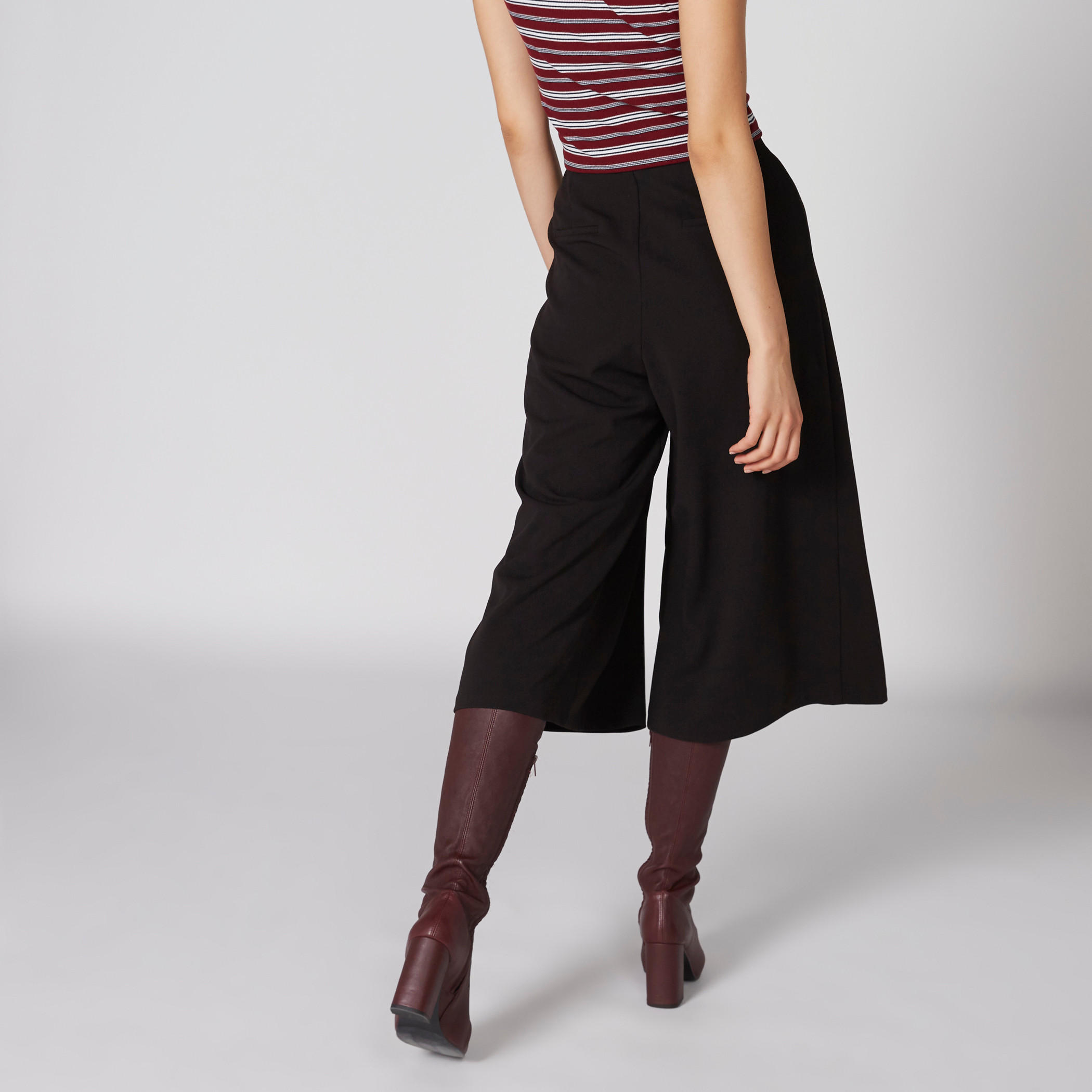 بنطال واسع الساقين بجيوب وطيّات-women-clothing-bottoms-trousers-image-2