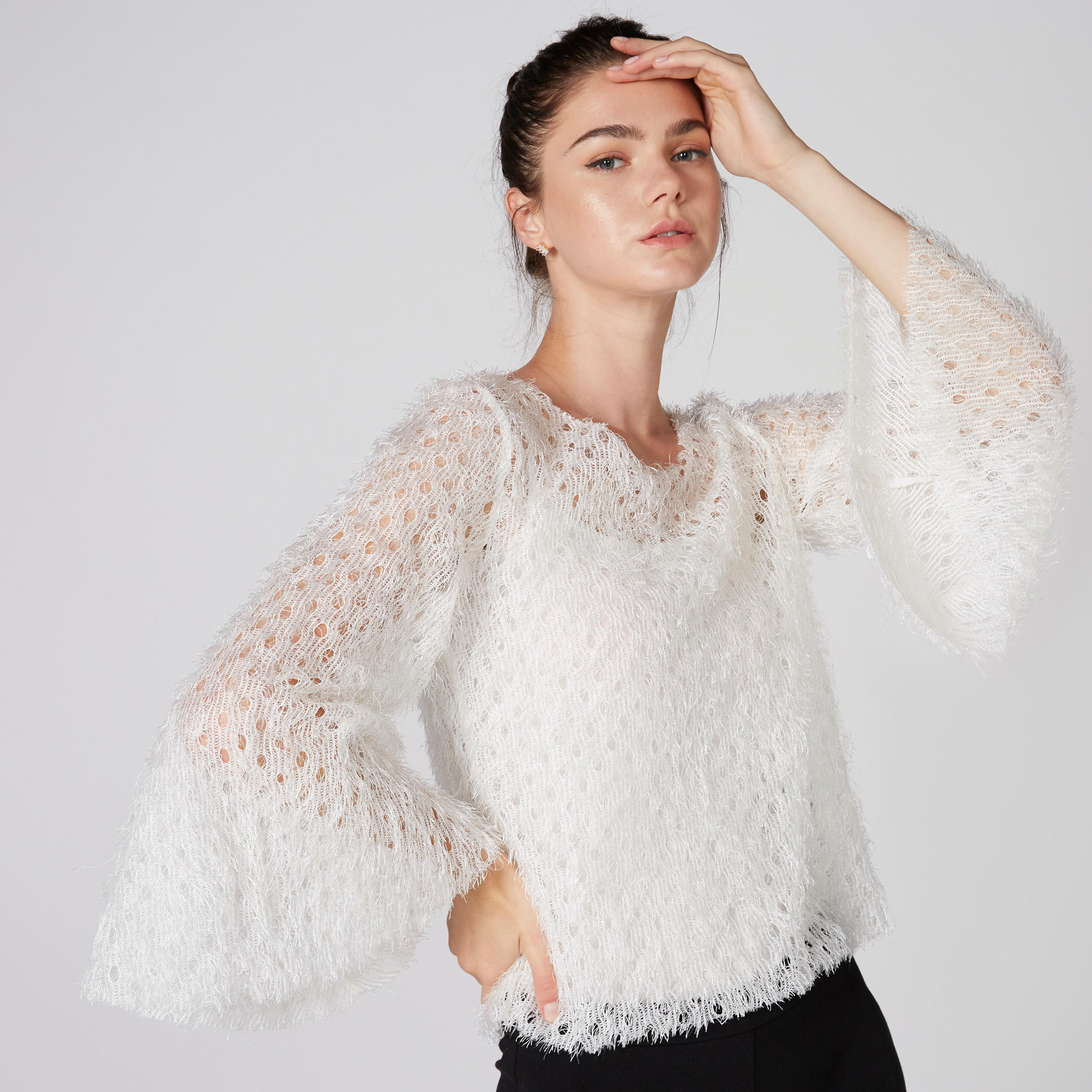 كنزة بارزة الملمس بياقة مستديرة وأكمام طويلة واسعة-women-clothing-cardigansandjumpers-jumpers-image-1