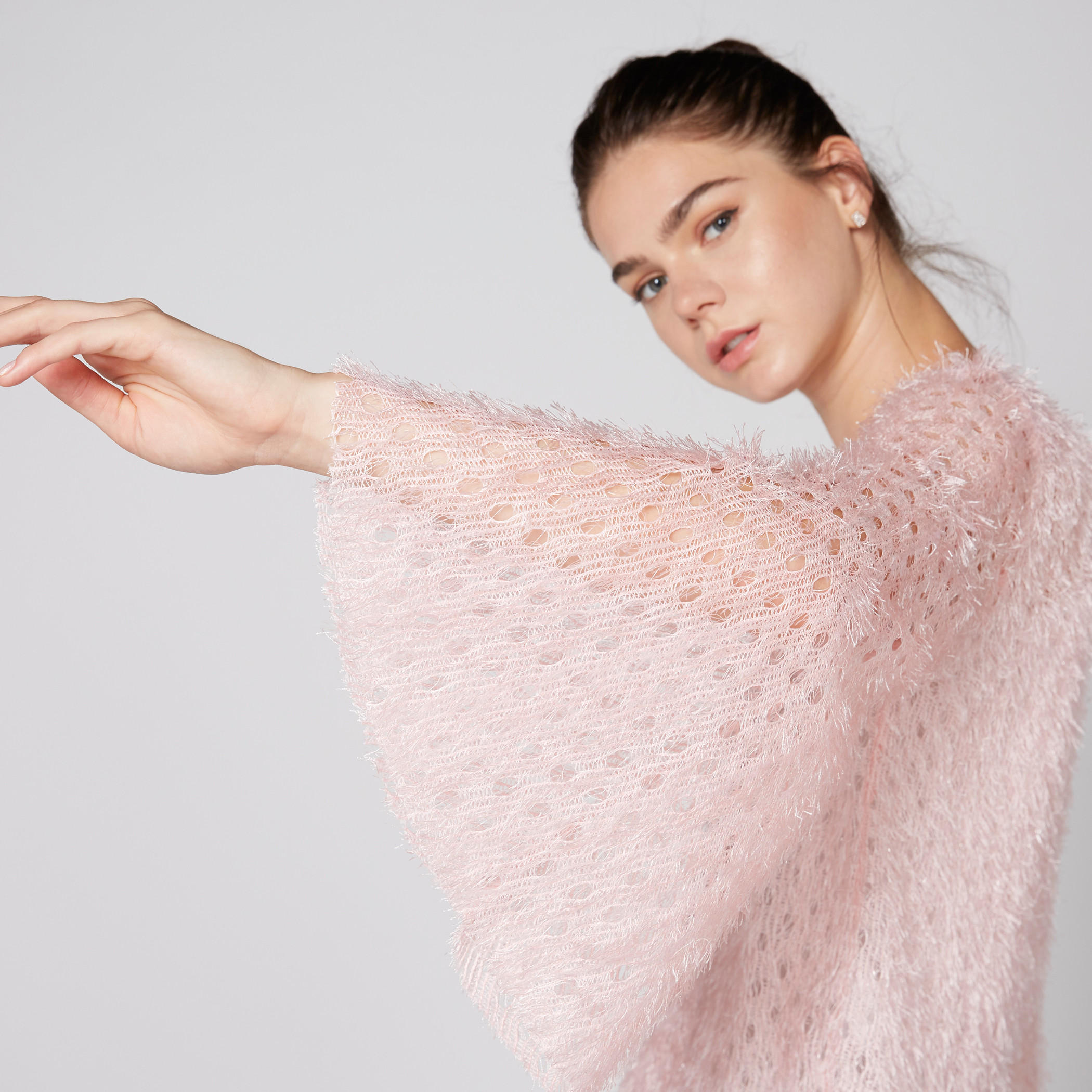 كنزة بارزة الملمس بياقة مستديرة وأكمام طويلة واسعة-women-clothing-cardigansandjumpers-jumpers-image-4