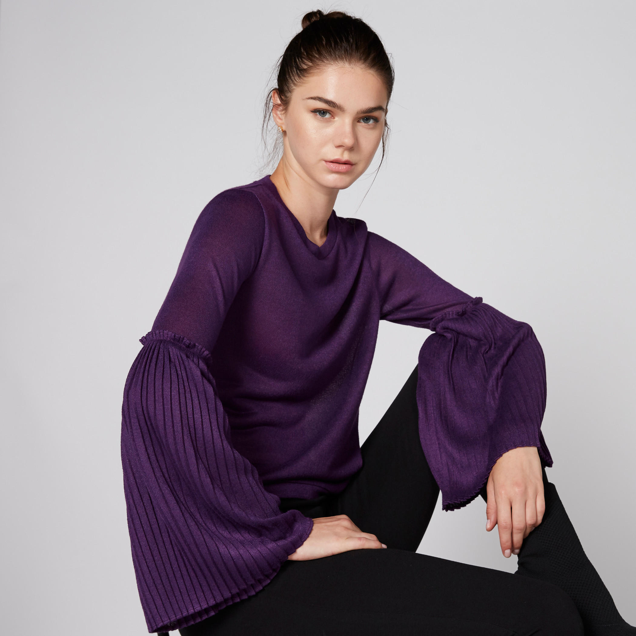 بلوزة بارزة الملمس بياقة مستديرة وأكمام طويلة واسعة-women-clothing-shirtsandblouses-blouses-image-4