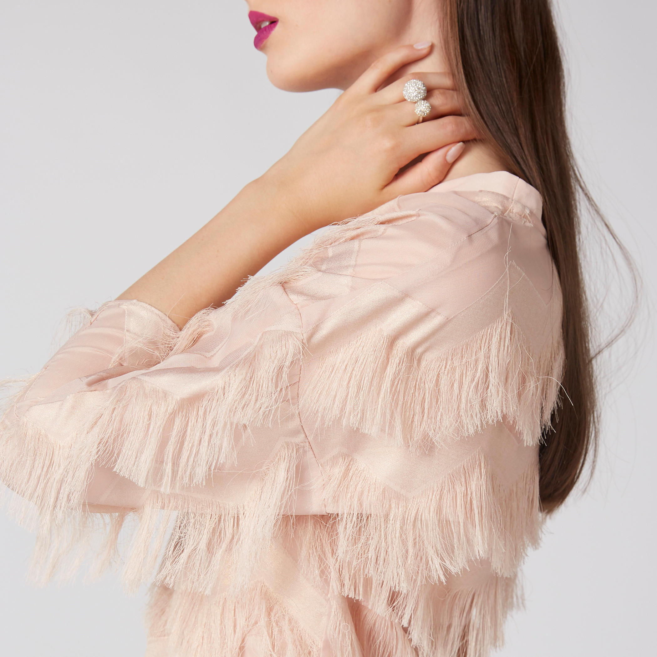 بلوزة بياقة V وأكمام 3/4 وشراشيب-women-clothing-shirtsandblouses-blouses-image-4