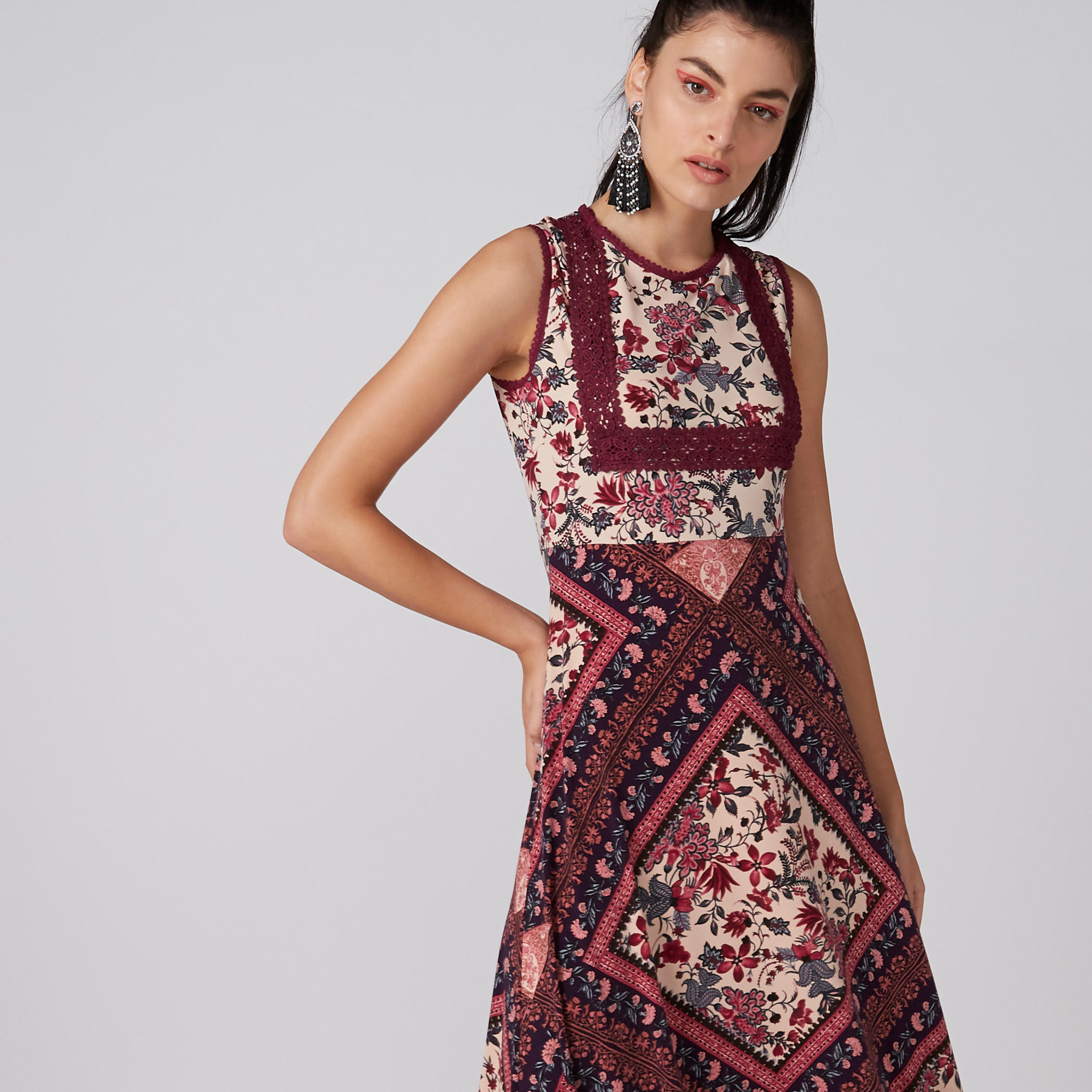 فستان طويل دون أكمام بياقة مستديرة وطبعات-women-clothing-dresses-image-4