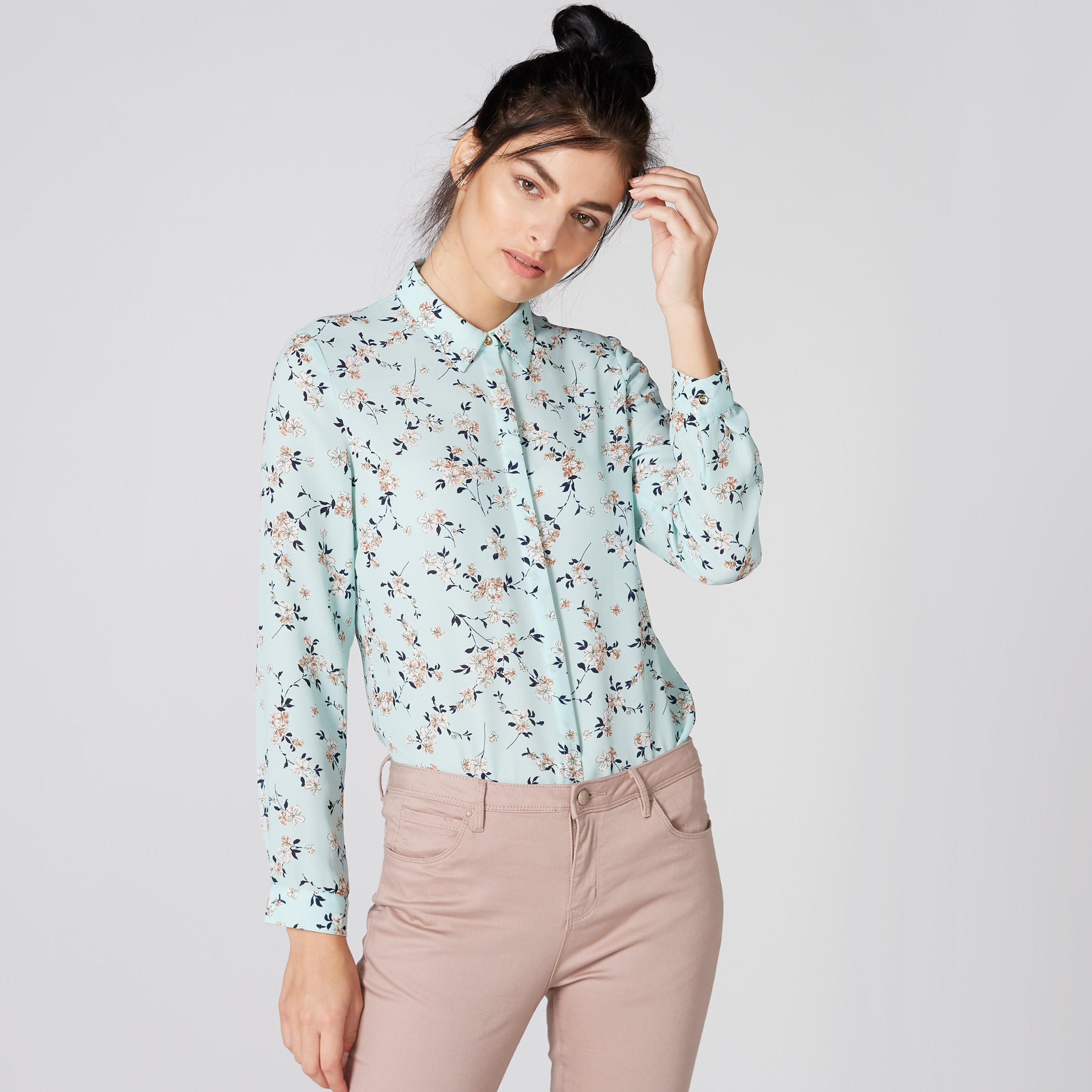قميص بأكمام طويلة ووصلة أزرار مخفية وطبعات زهرية-women-clothing-shirtsandblouses-shirts-image-3