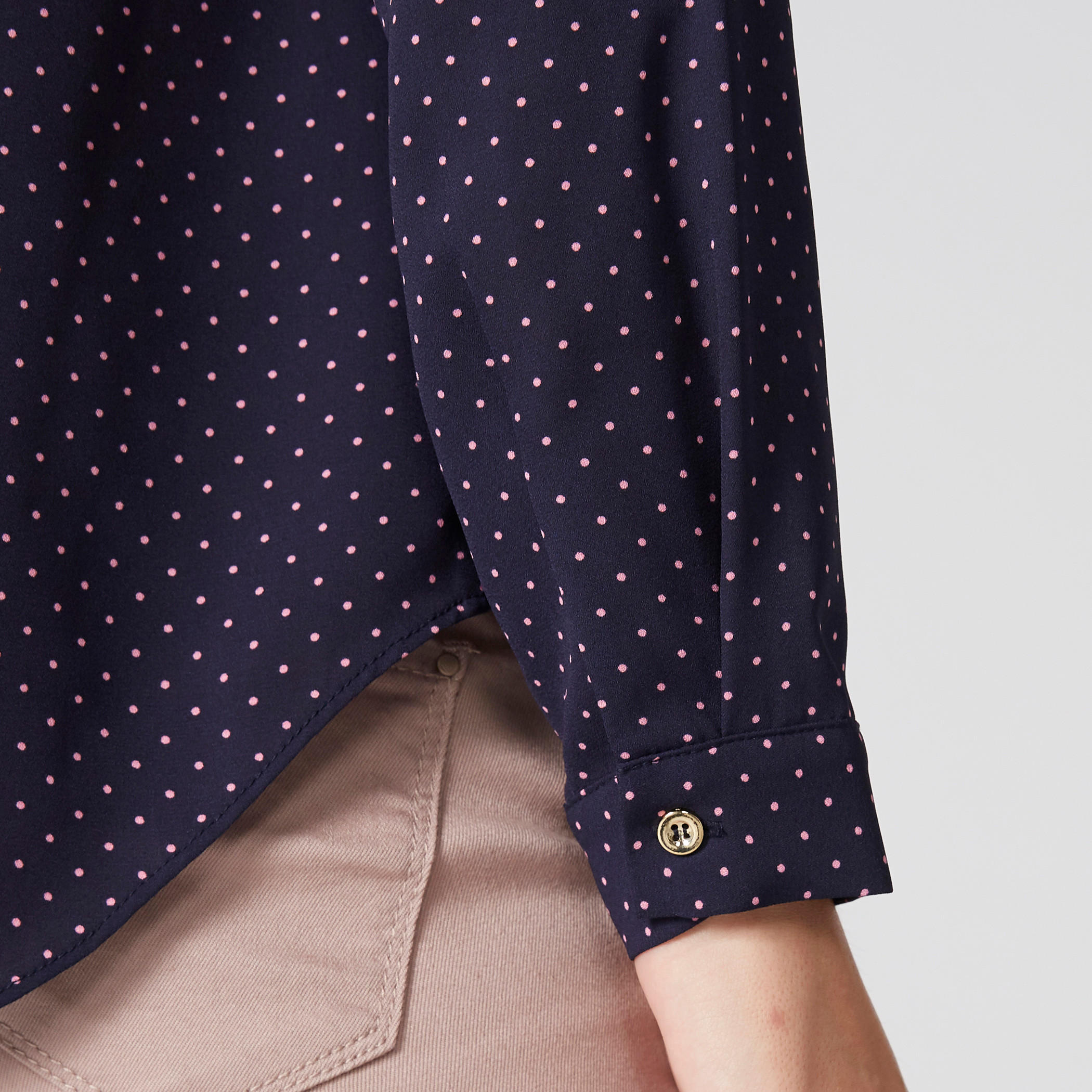 قميص بطبعات وأكمام طويلة وأزرار مخفيّة-women-clothing-shirtsandblouses-shirts-image-4