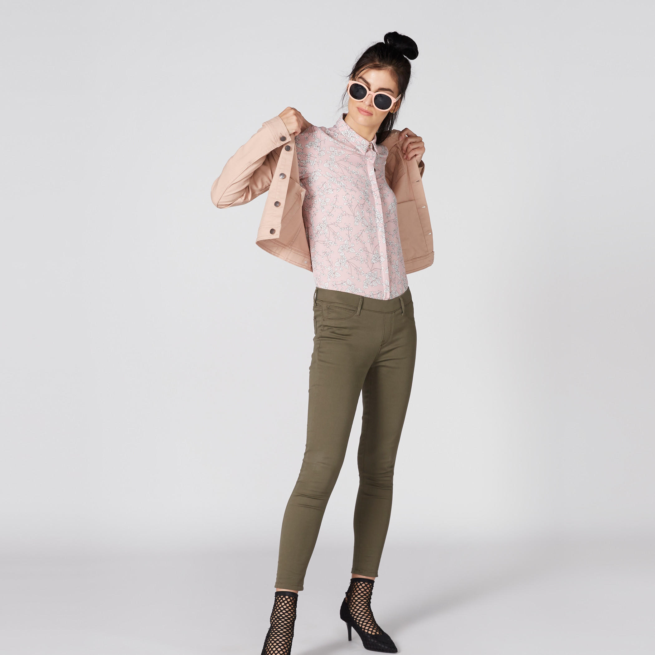 قميص بأكمام طويلة ووصلة أزرار مخفية وطبعات زهرية-women-clothing-shirtsandblouses-shirts-image-3