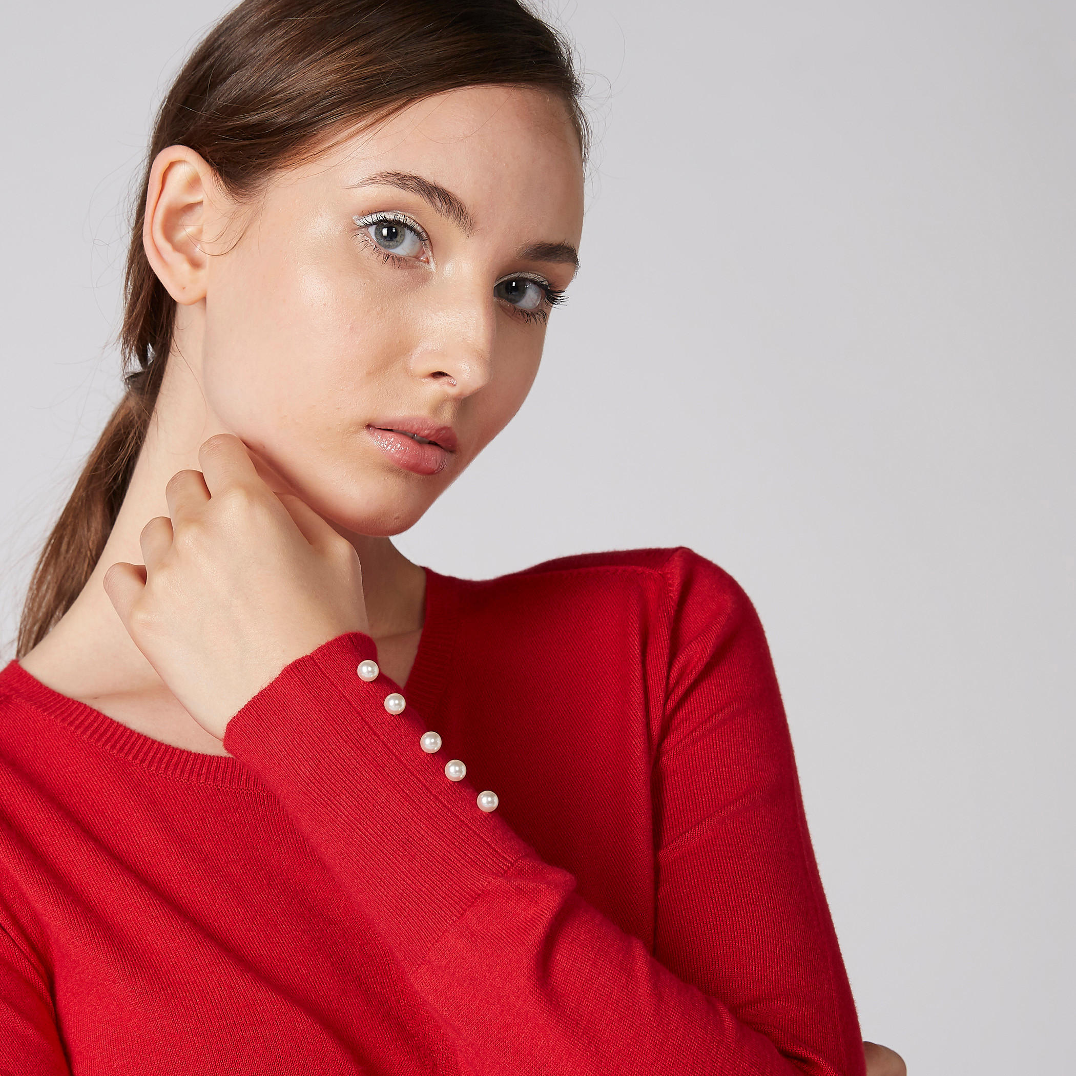 كارديجن بتفاصيل لؤلؤ وزر إغلاق وأكمام طويلة-women-winterwear-cardigansandjumpers-cardigans-image-2