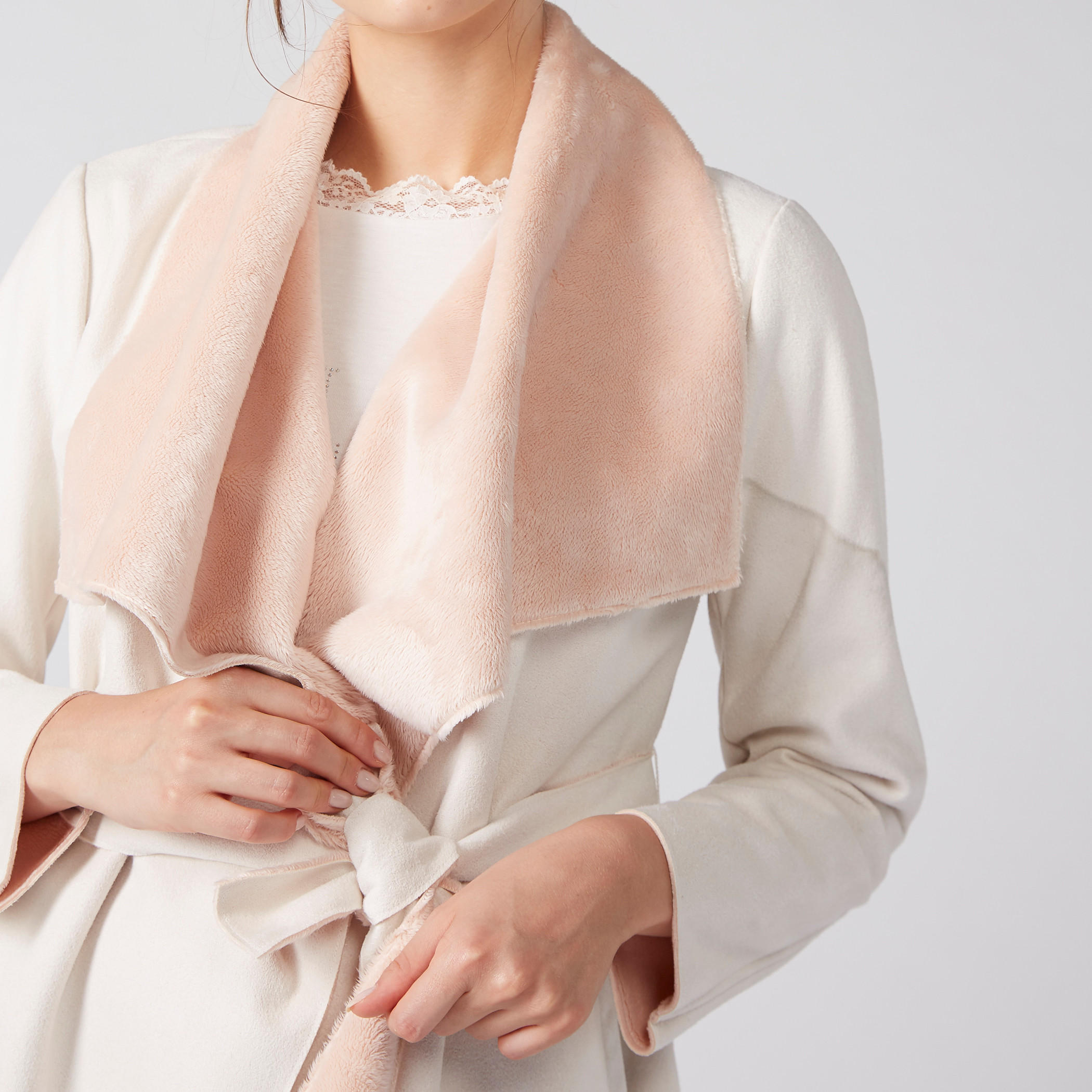 معطف بارز الملمس بأكمام طويلة وحزام رباط-women-clothing-coatsandjackets-coats-image-2