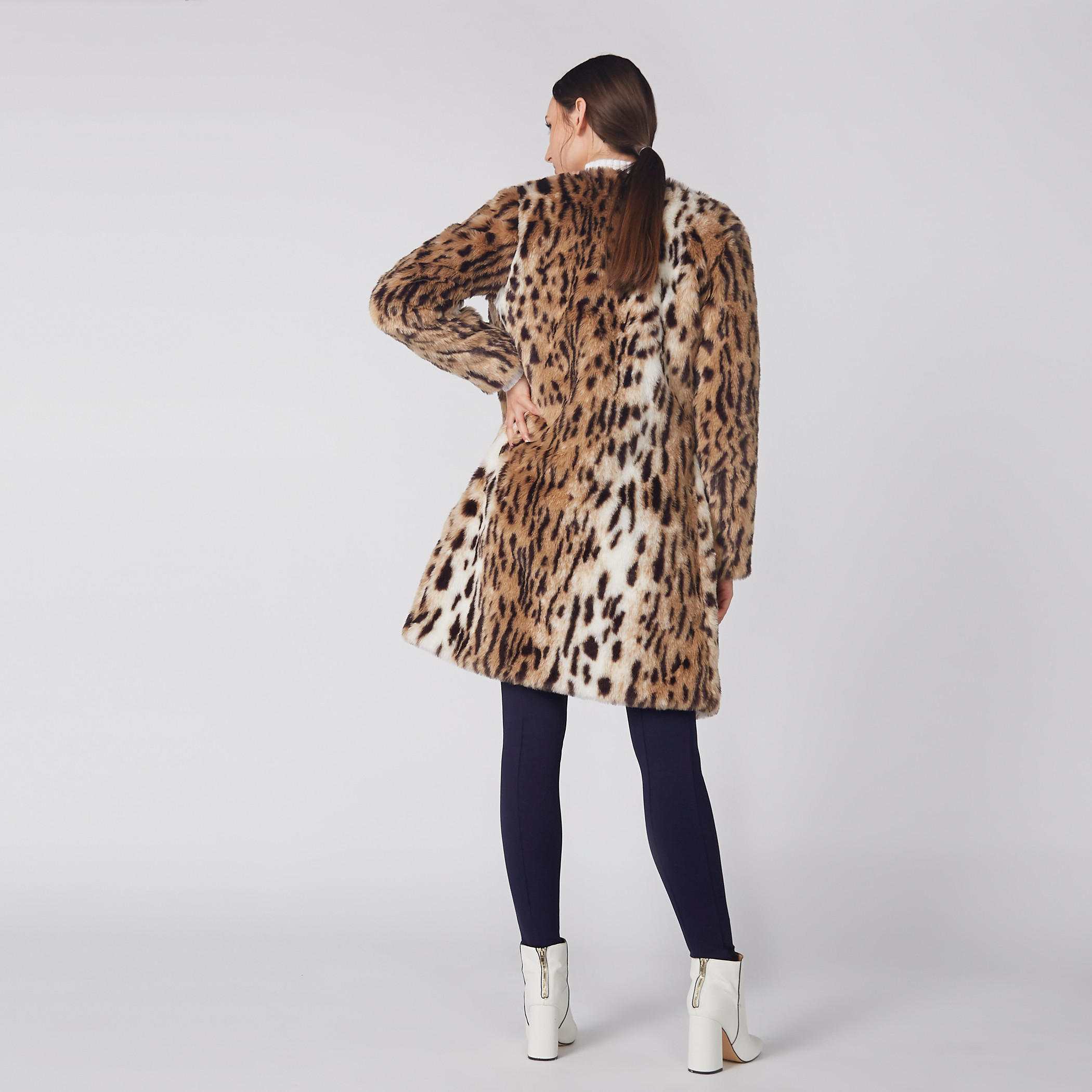 جاكيت بأكمام طويلة وتفاصيل قطيفة وجيوب وطبعات-women-winterwear-coatsandjackets-jackets-image-4