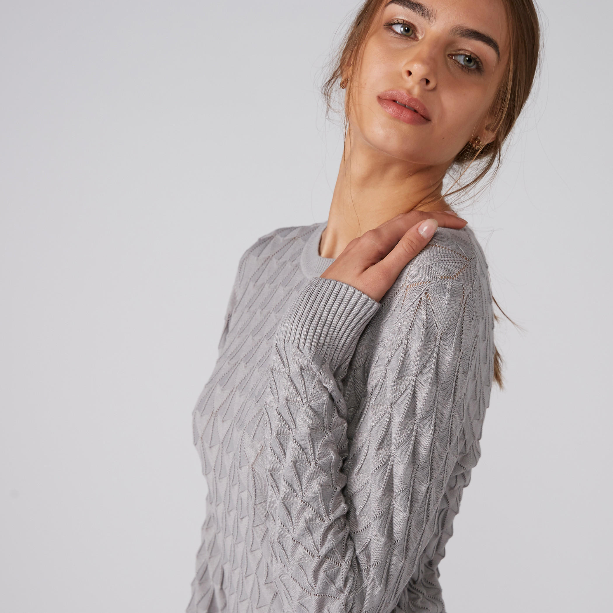 كنزة بارزة الملمس بأكمام طويلة وياقة مستديرة-women-clothing-cardigansandjumpers-jumpers-image-4