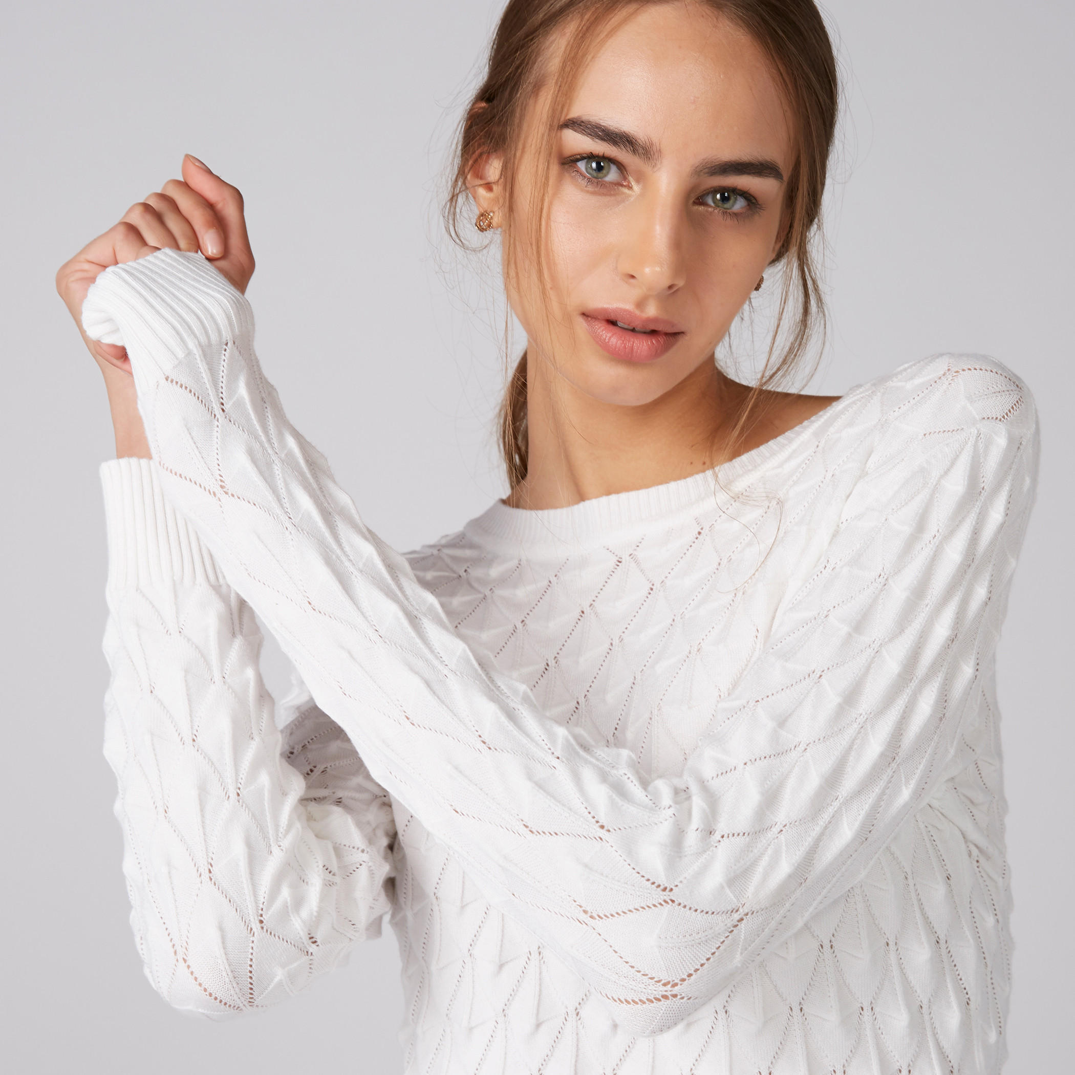 كنزة بارزة الملمس بأكمام طويلة وفتحة جانبية-women-clothing-cardigansandjumpers-jumpers-image-4