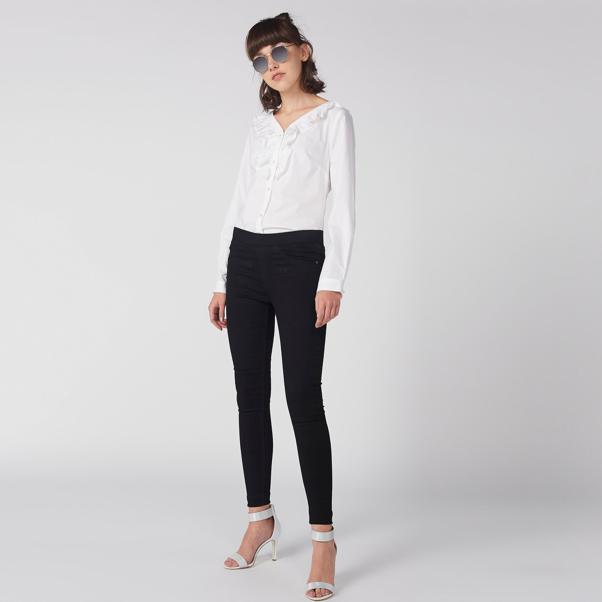 قميص بأكمام طويلة وتفاصيل كشكش ووصلة أزرار كاملة-women-clothing-shirtsandblouses-shirts-image-1