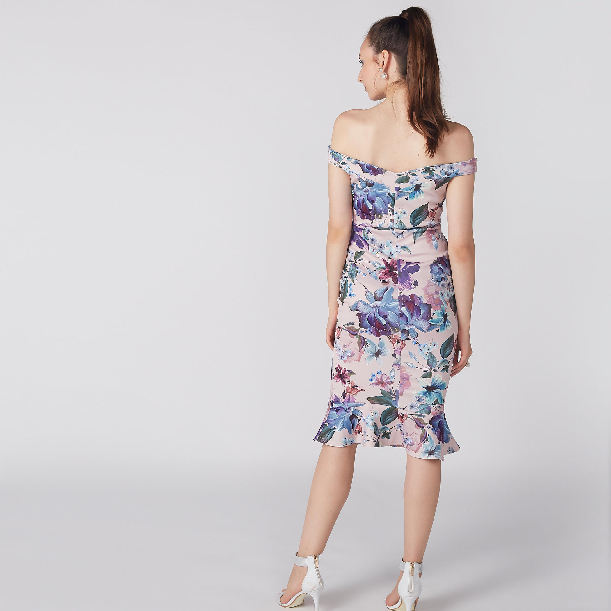 فستان متوسط الطول بتفاصيل كشكش وطبعات أزهار-women-clothing-dresses-image-3