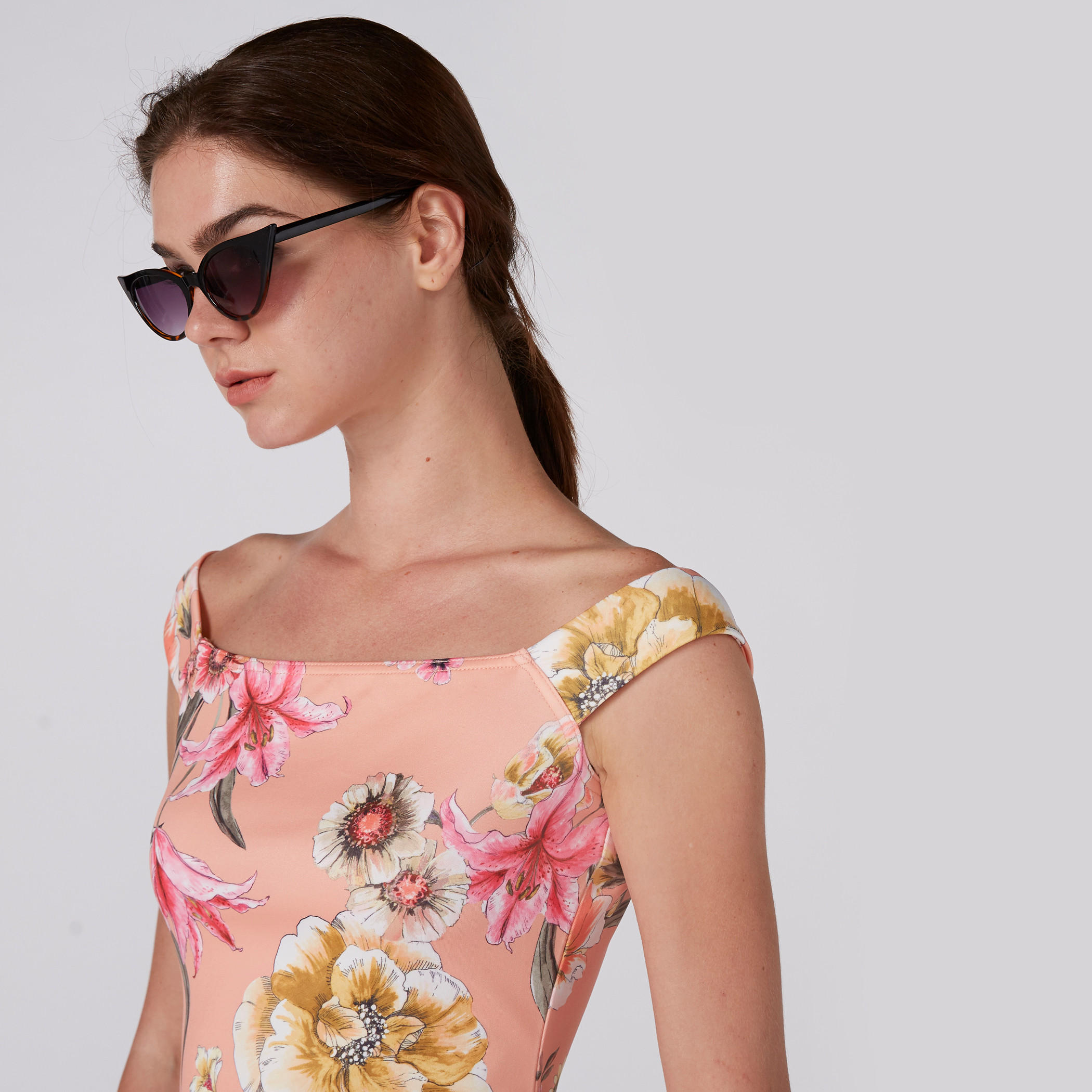 فستان ميدي دون أكمام بطبعات زهرية-women-clothing-dresses-image-1